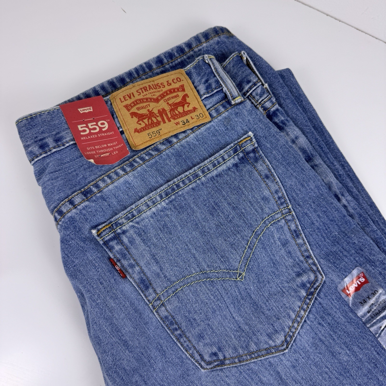Levi’s 559 NWT Men’s Relaxed Straight Leg Stretch Denim Jeans 34X30 Medium Wash
