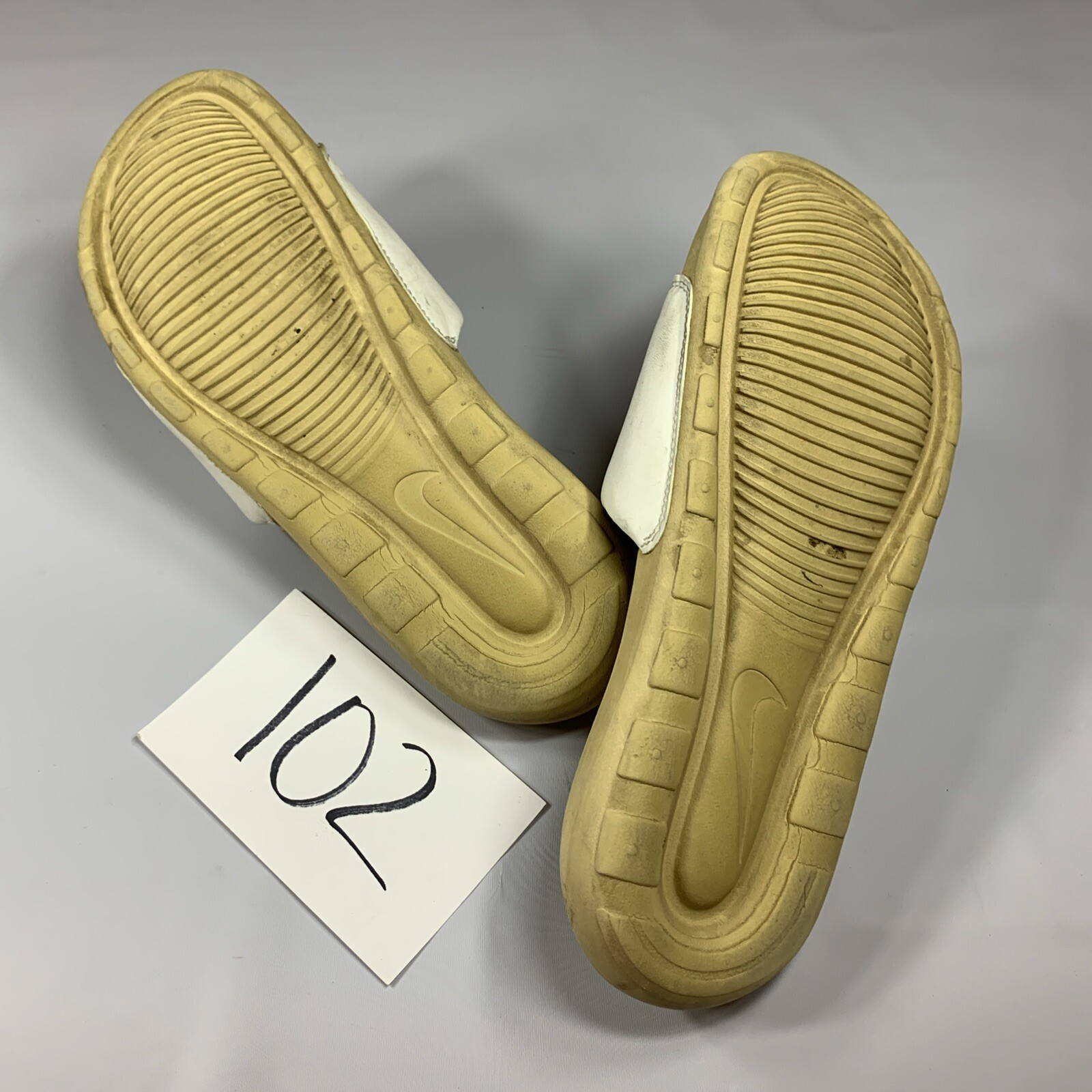 Men’s Nike Victori One Slide, Summit White/Sesame/University Red Sz 8 CN9675-107