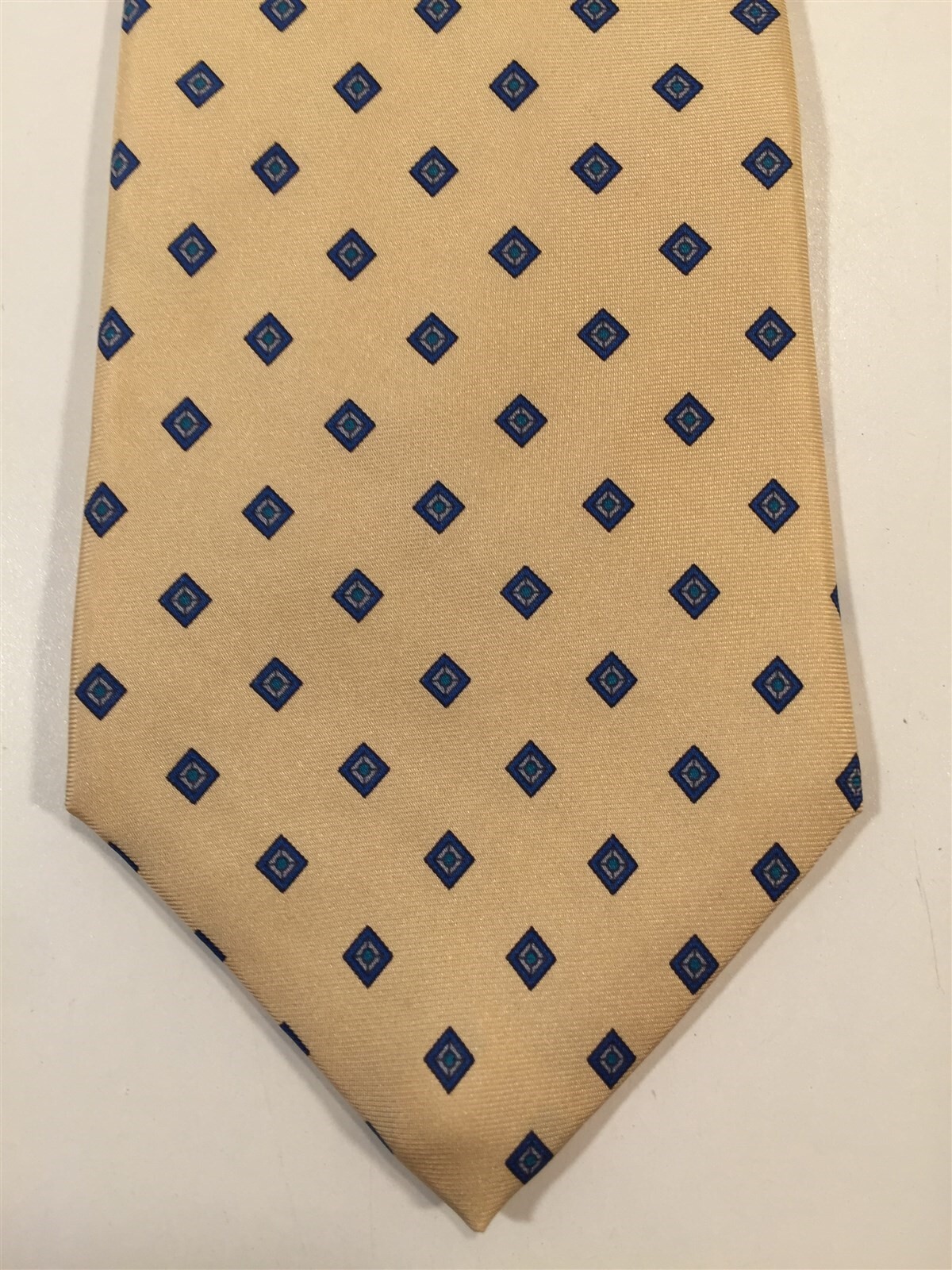 Vintage Briar 100% Silk Tie – Ivory With Blue Geometric Pattern – 3 3/4″ Wide