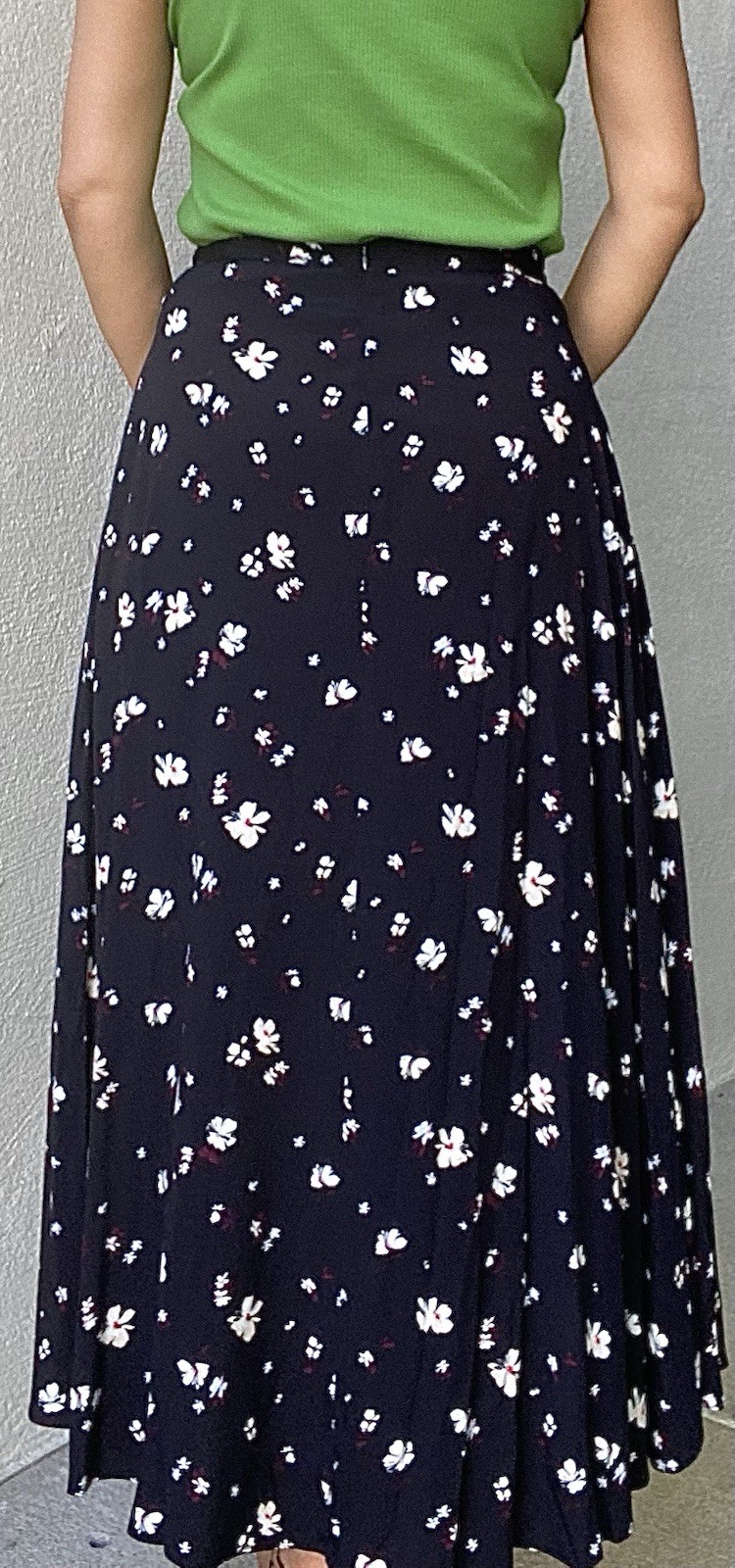 ON 34TH Women’s Long A-Line Floral Skirt Black with Slit, Size 2 Regular