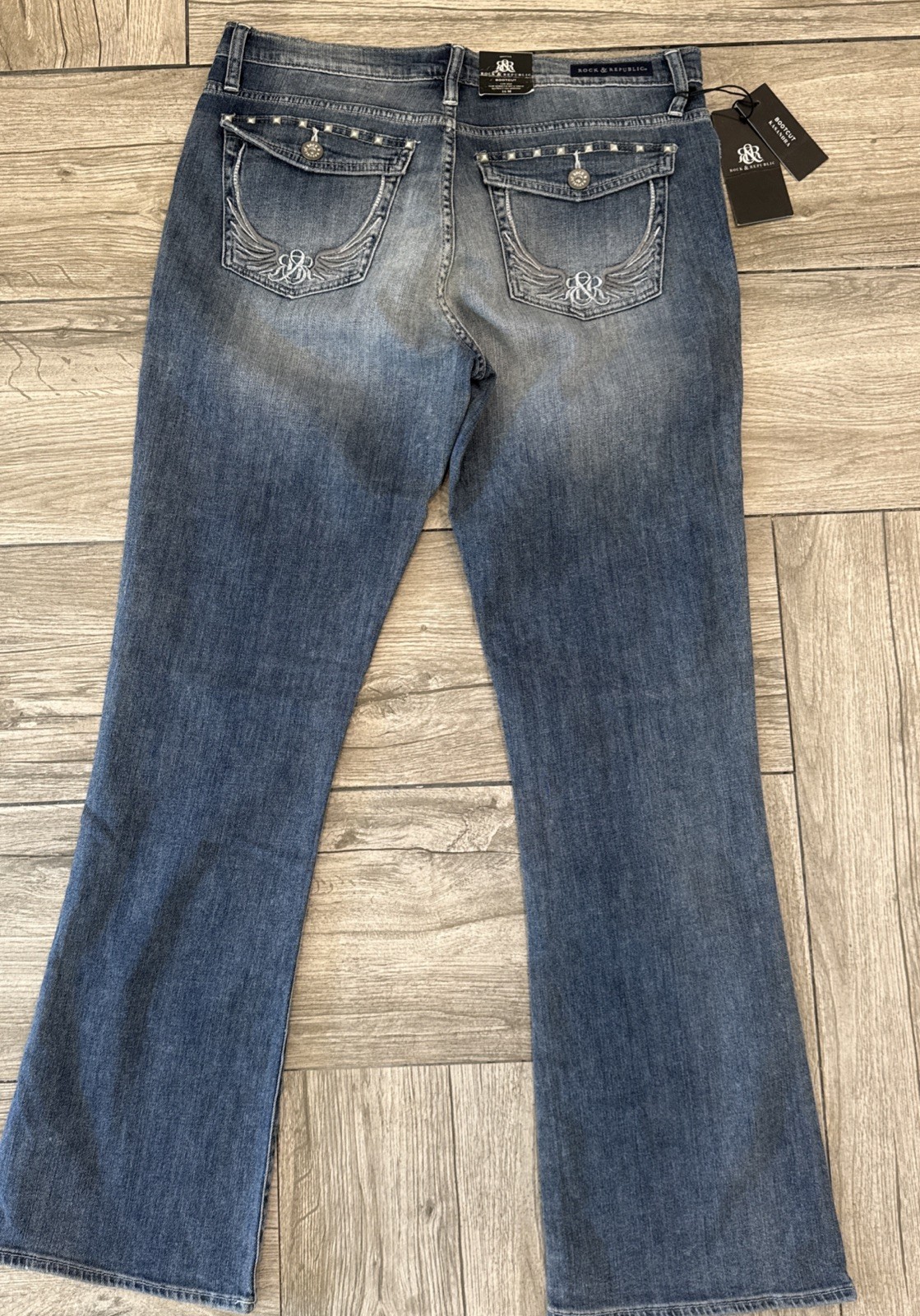 2016 Rock & Republic Kasandra Bootcut Jean Metal Studs Accents Jeans Size 16M