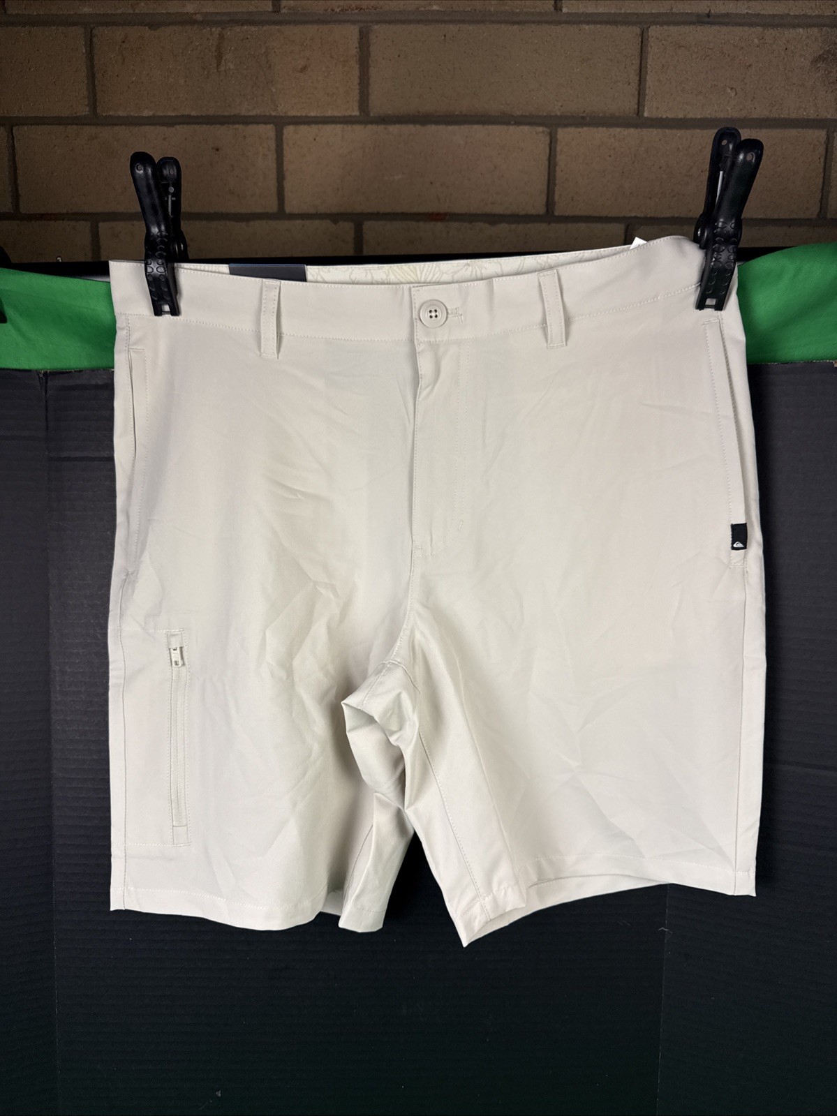 Quiksilver Men’s Hybrid Shorts Size 40 Light Grey