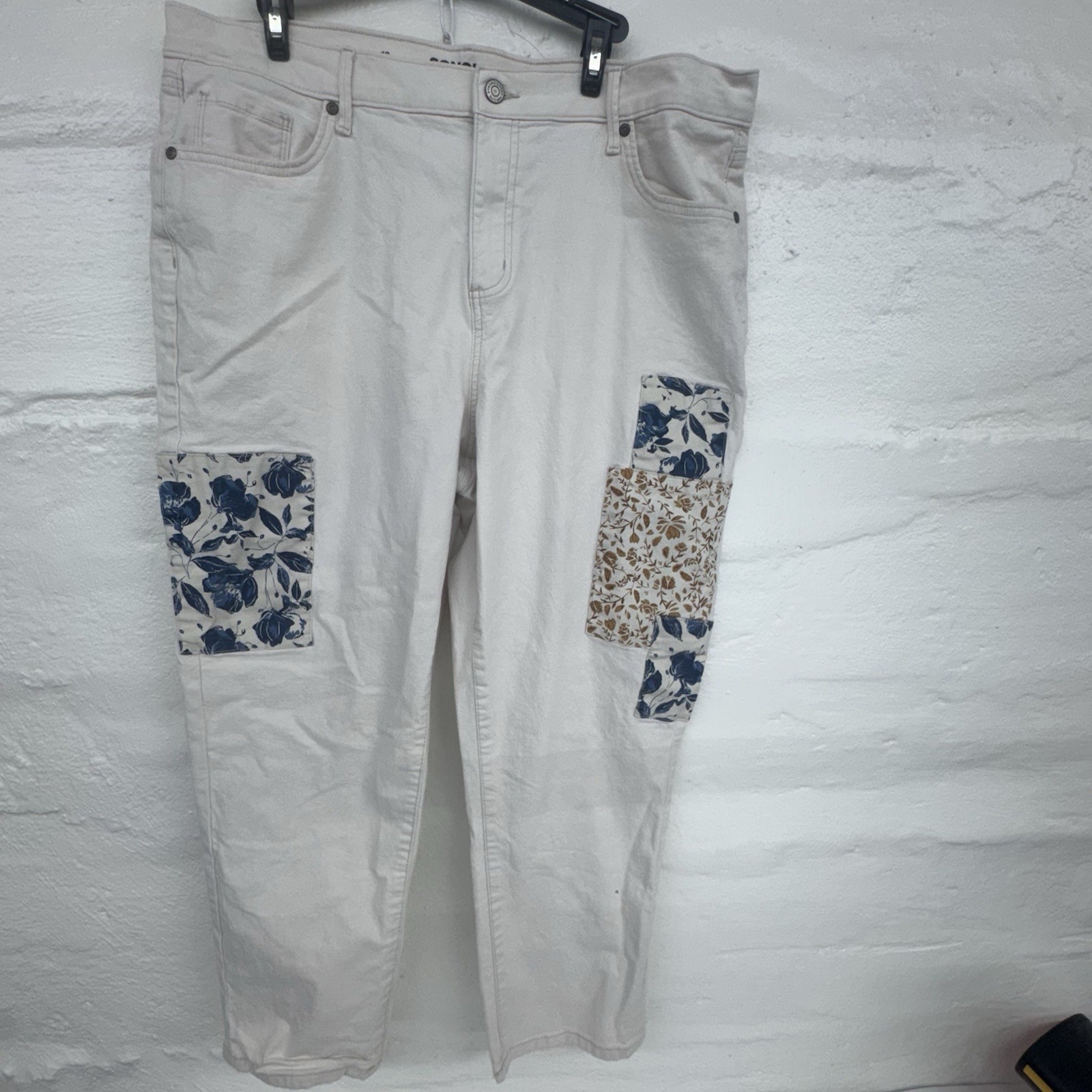Sonoma Women’s Boyfriend Jeans Size 18 Ivory Multicolor Floral Patchwork Denim