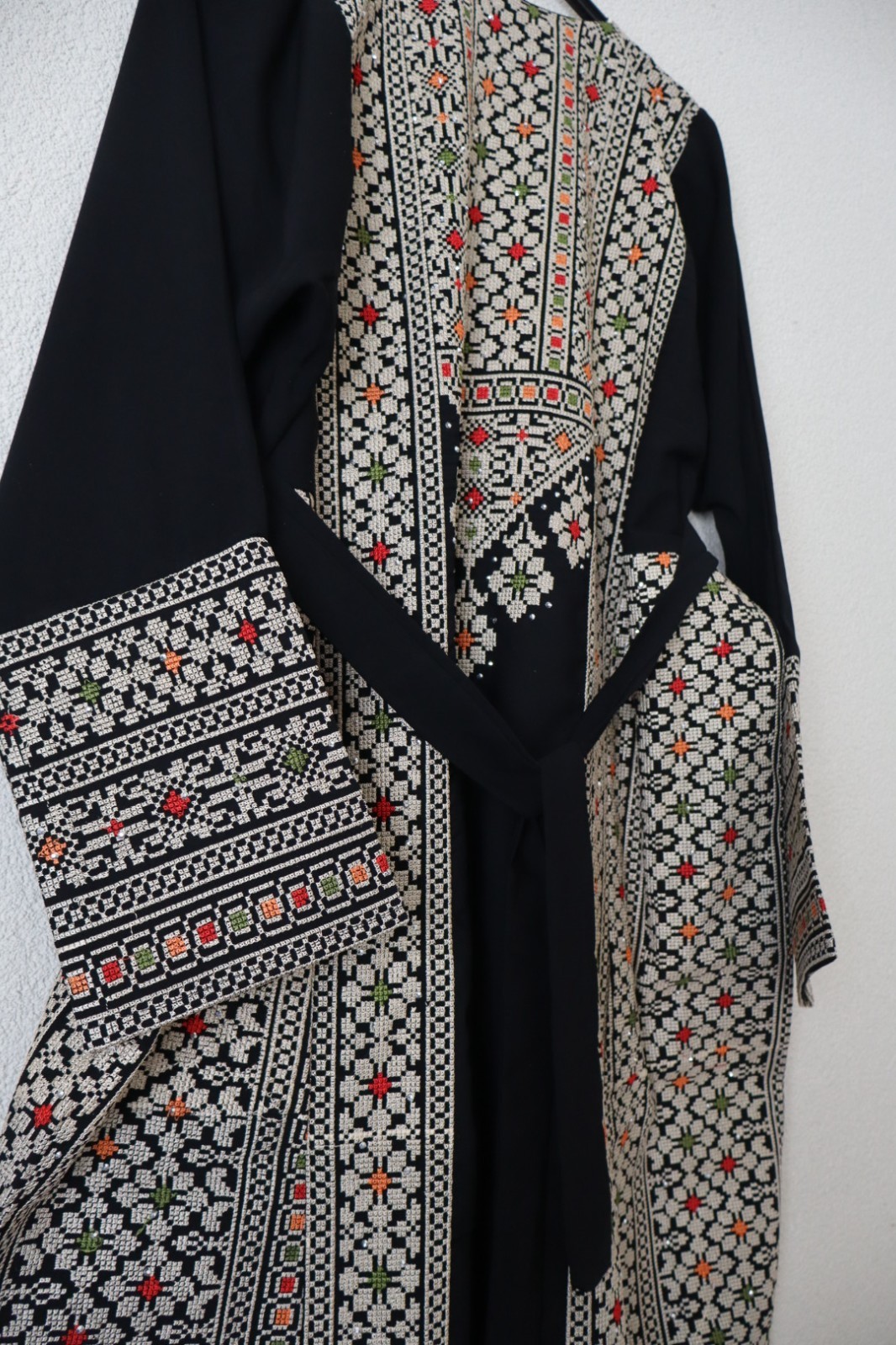 Traditional Palestinian / Jordanian Embroidered Thobe Kaftan Dress Black-JAWHARA