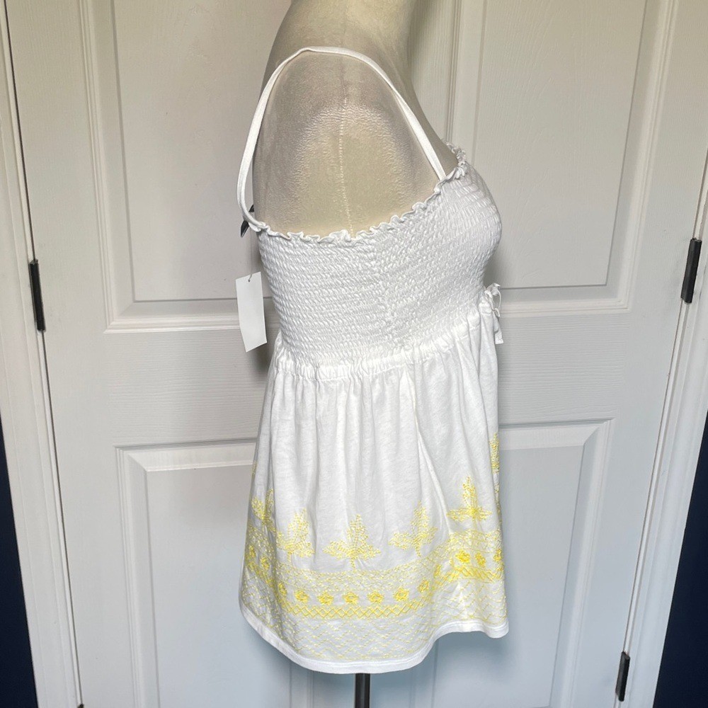 NWT Vintage GAP White Smocked Camisole Tank with Yellow Embroidery Size Large