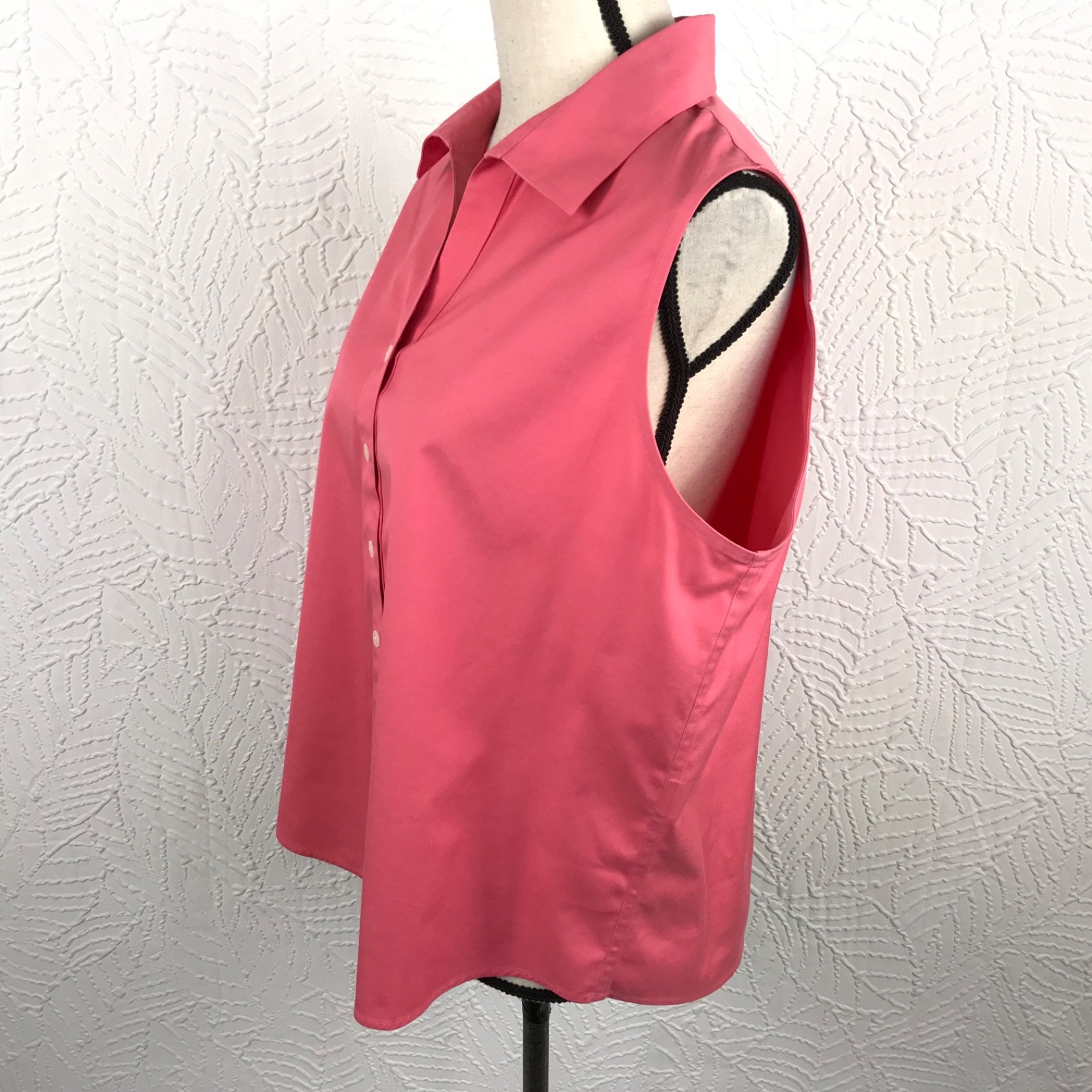 Talbots Wrinkle Resistant Sleeveless Shirt Top Womens Size 16 Pink Button Down