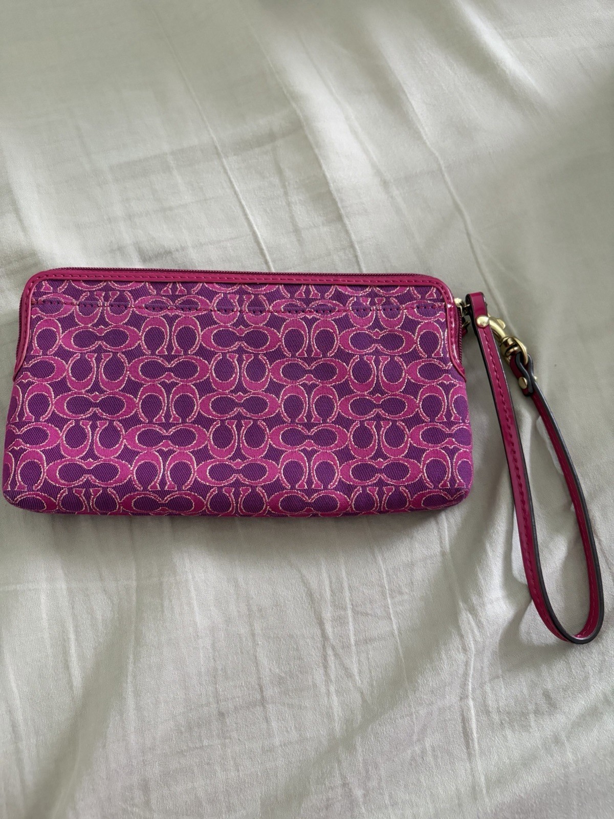 Coach Pink Signature Poppy Zip Wristlet Wallet w/ Credit Card Slots