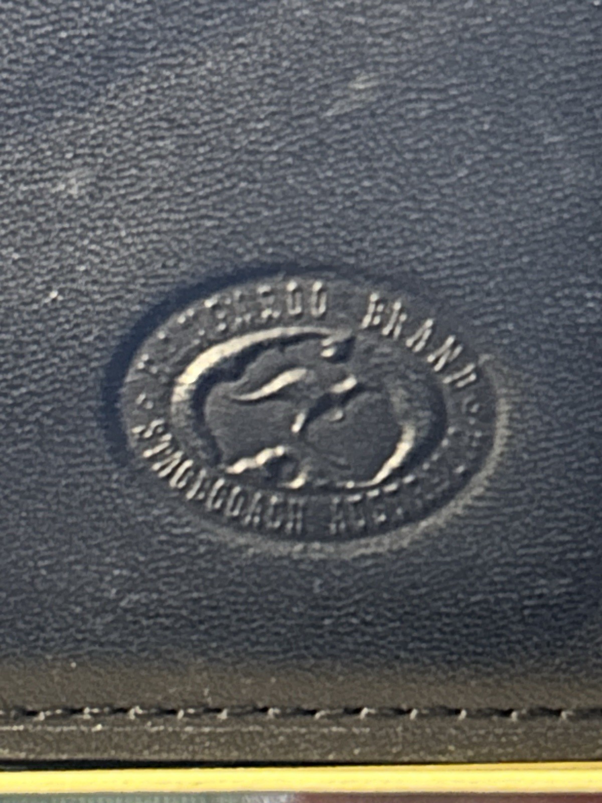 Genuine Kangaroo Brand Australia Bifold Black Leather Wallet in Box