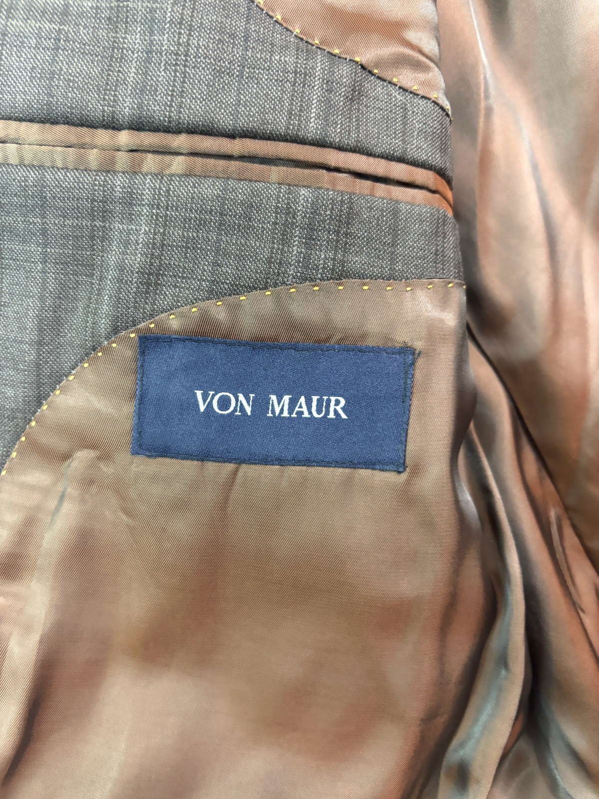 Hart Schaffner Marx 42R 36×29 2pc Pant Suit Brown Plaid Recent Modern Wool USA