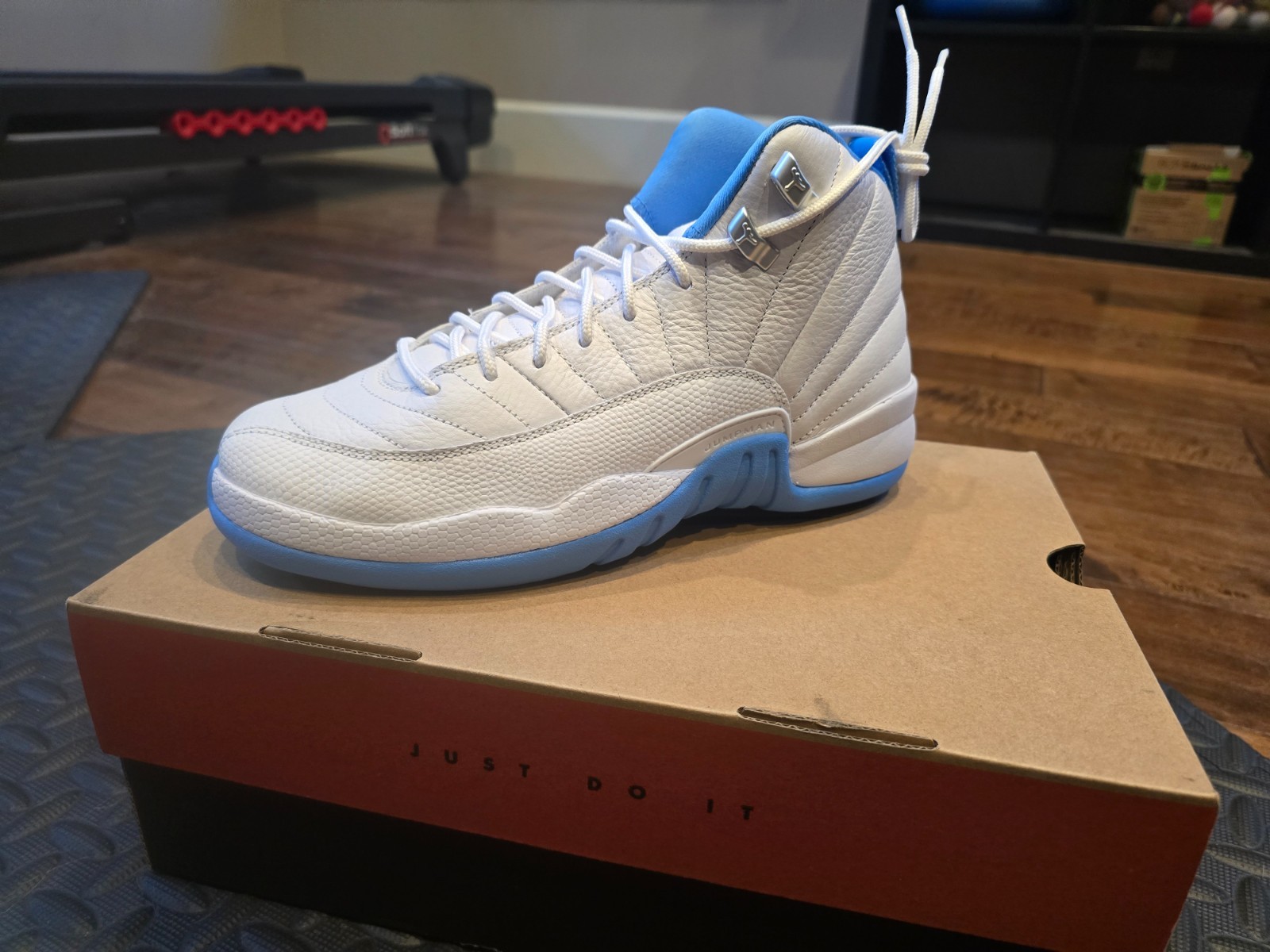 Make an OFFER! Nike Jordan 12 Retro Melo 2025 Size 6Y University Blue/White