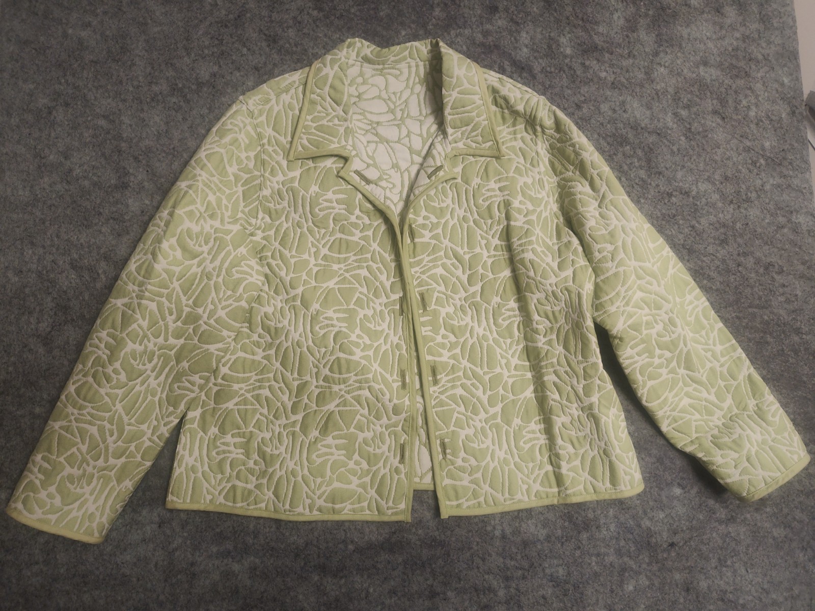 Winding River Sage Green & White Matelasse Quilted Jacket