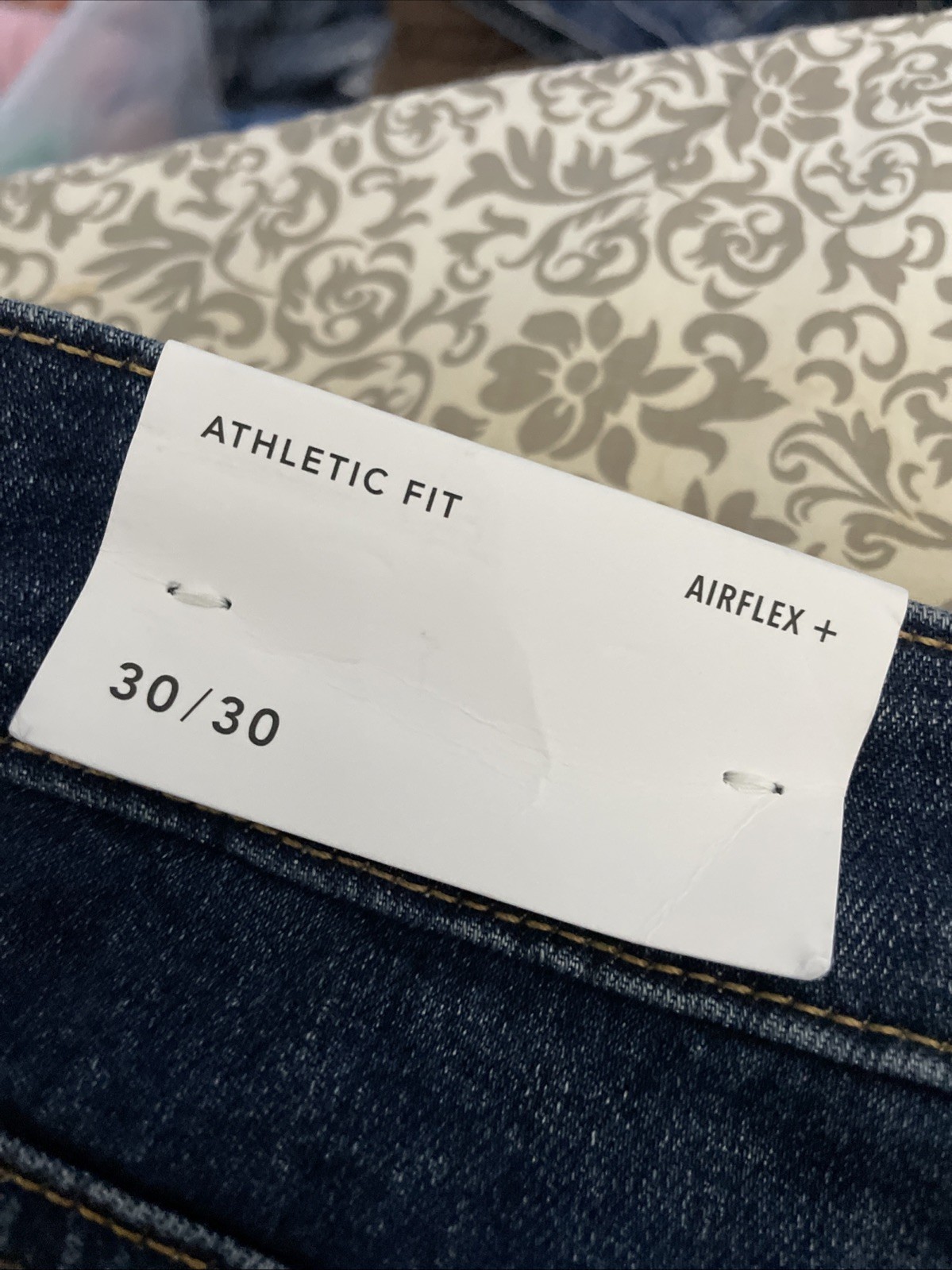 NWT American Eagle Men’s AirFlex+ ATHLETIC FIT Jeans Size 30 x 30