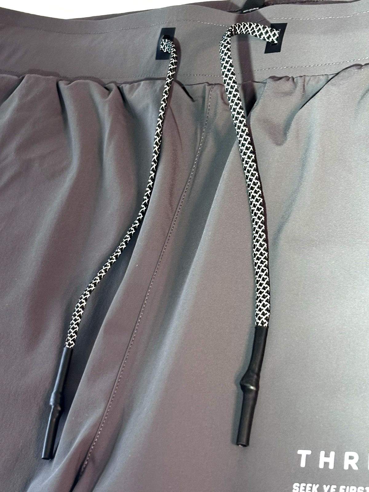 Three Nails Jogger Pants NWT Vapor-Lite Men’s XL Gray Nylon Spandex Mathew 6:33