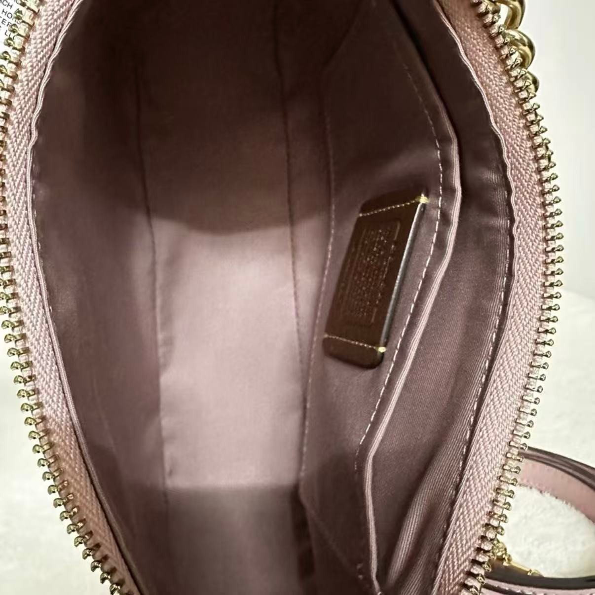CAL51 COACH Teri Shoulder Bag In signature canvas/Gold/Powder Pink NWT