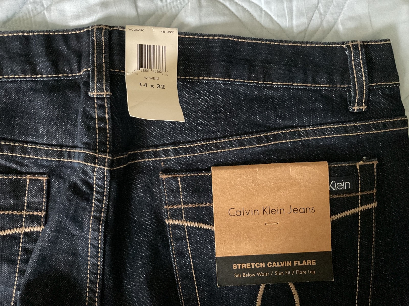 NWT Calvin Klein Jeans Size 14 x 32 Stretch Calvin Flare