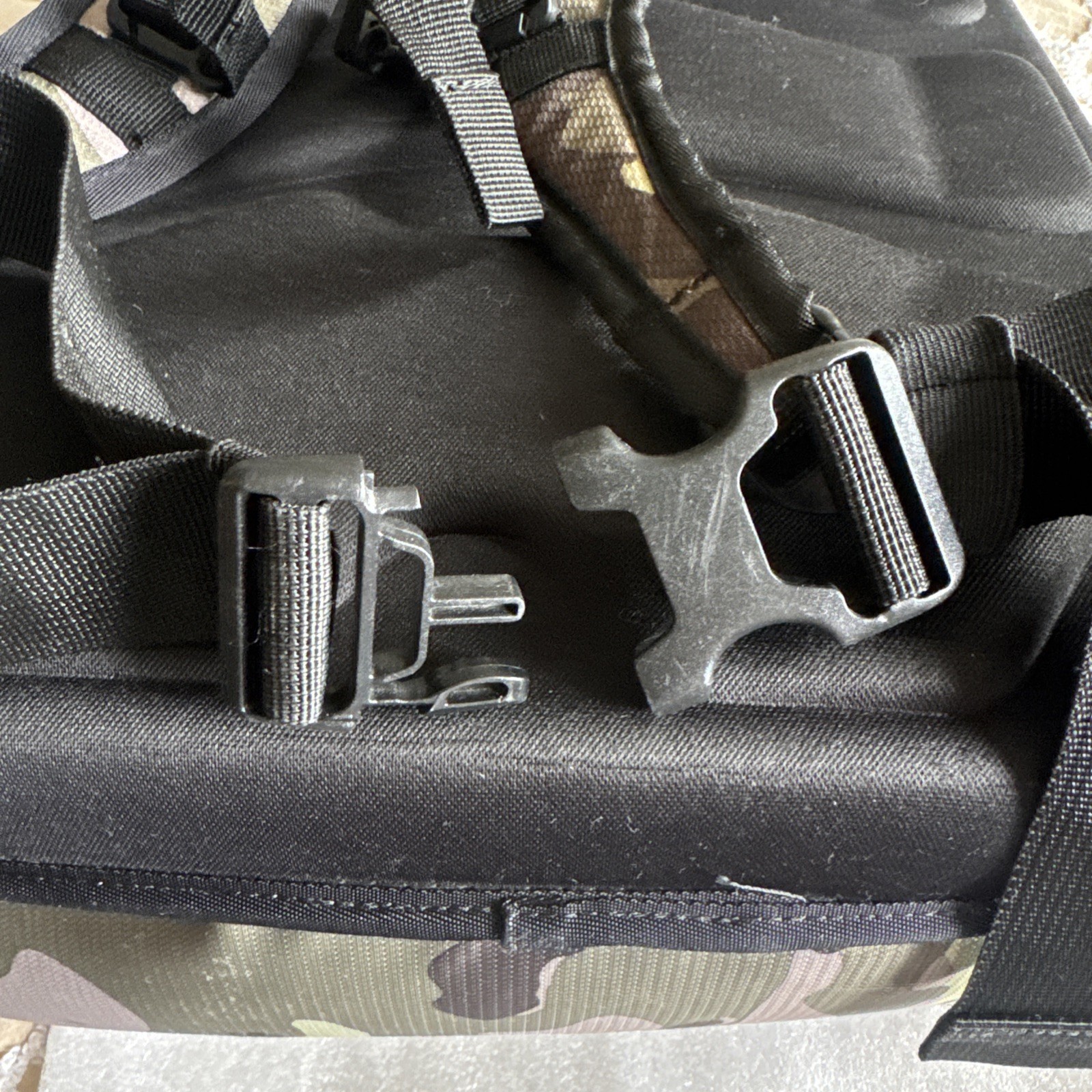 OAKLEY Kitchen Sink Backpack Camouflage Rare Used Travel Hiking Bag