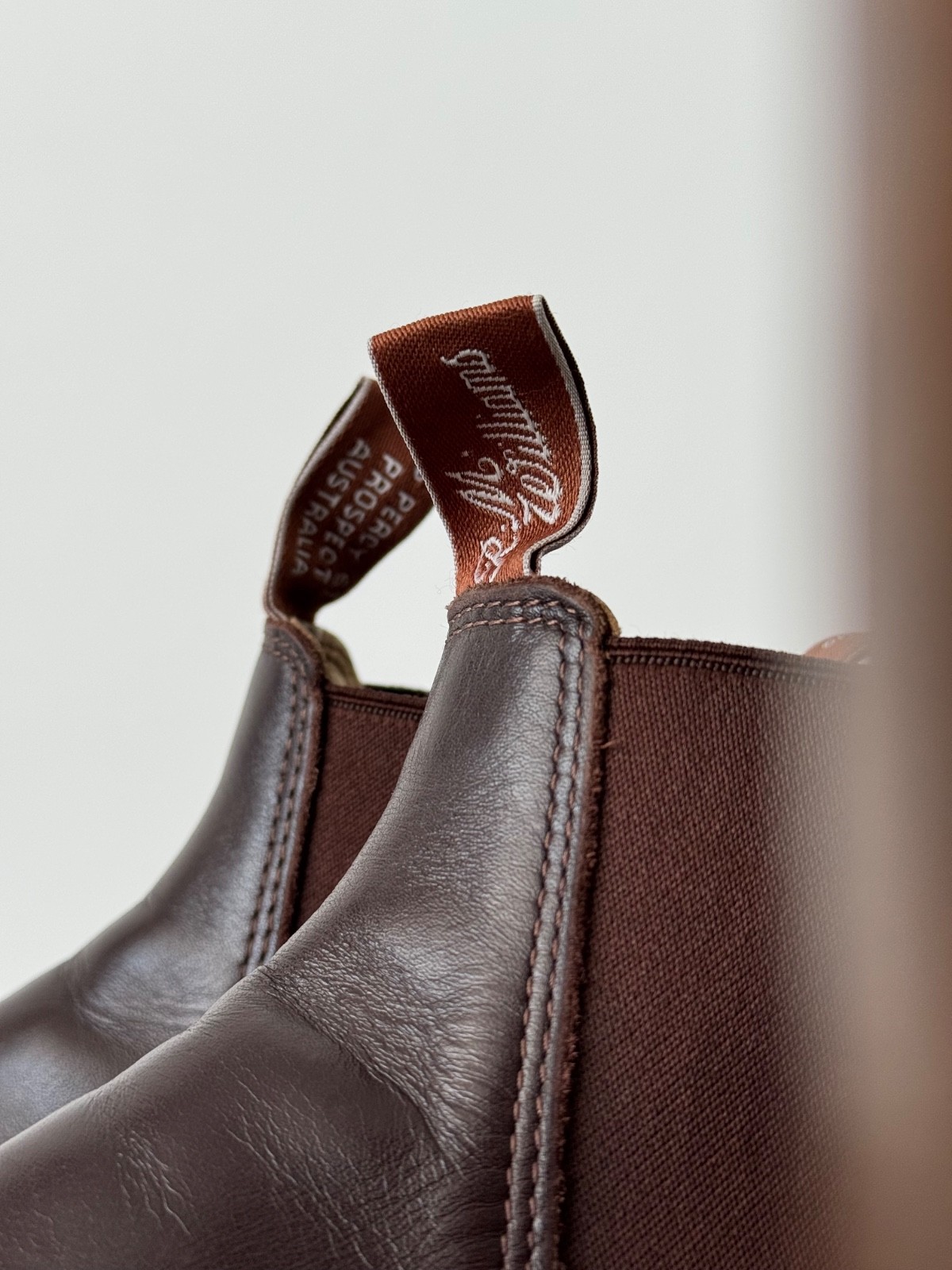R.M. Williams Comfort Craftsman Brown Men’s Chelsea Boots SIZE 39 (23.5 cm)