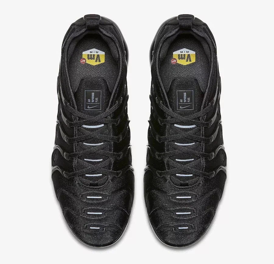 Nike Air VaporMax Plus Men’s Triple Black 924453-004 New with Box
