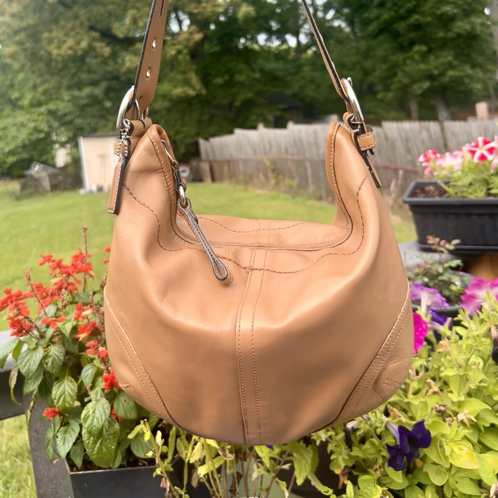 Coach Tan Crescent Hobo Shoulder Bag Zip Top Silver Hardware Hang Tag