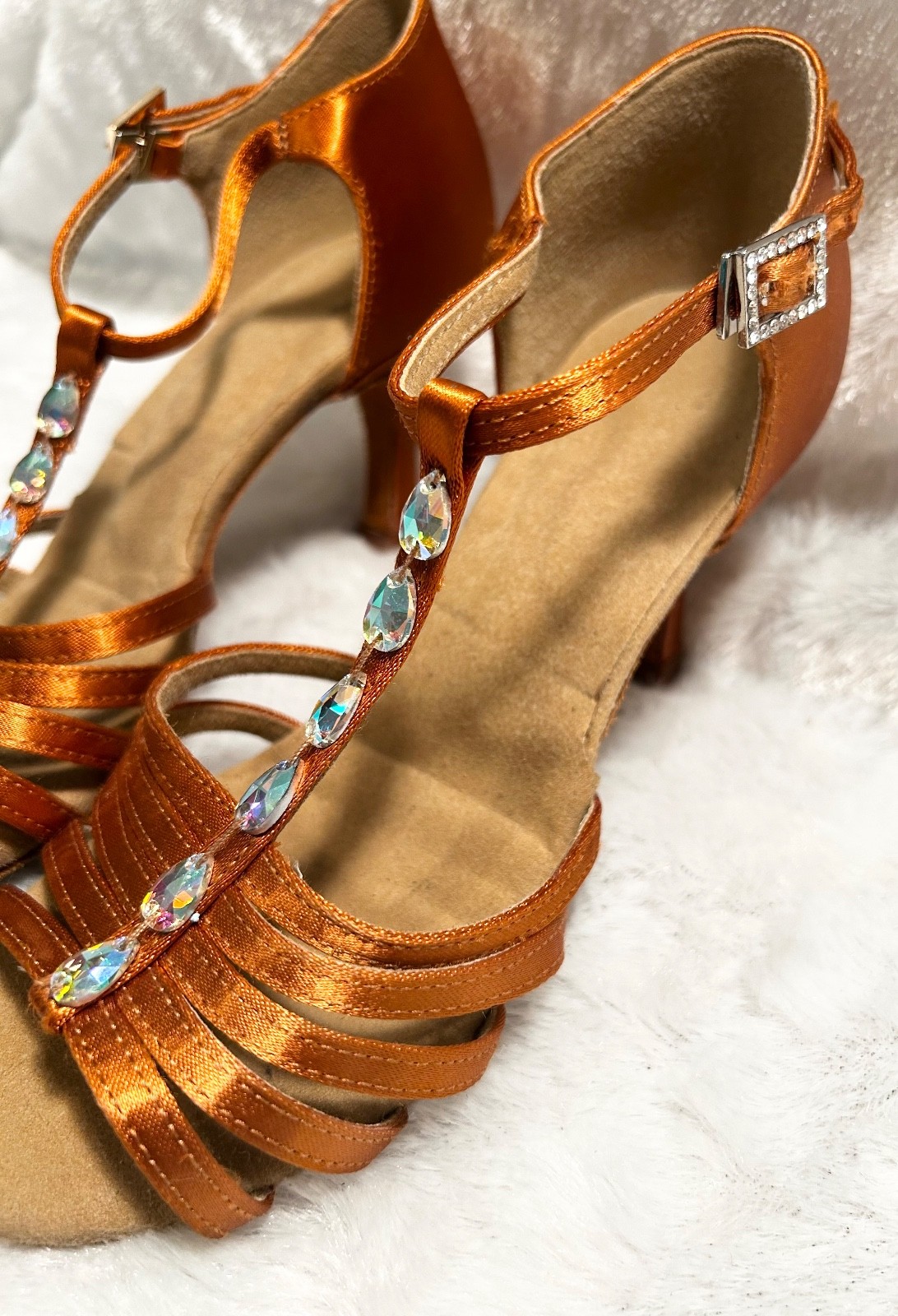 WOMENS DANCE SHOES OPEN TOE, HEELS, COPPER WITH RHINESTONES, SIZE 5.5 NO BRAND