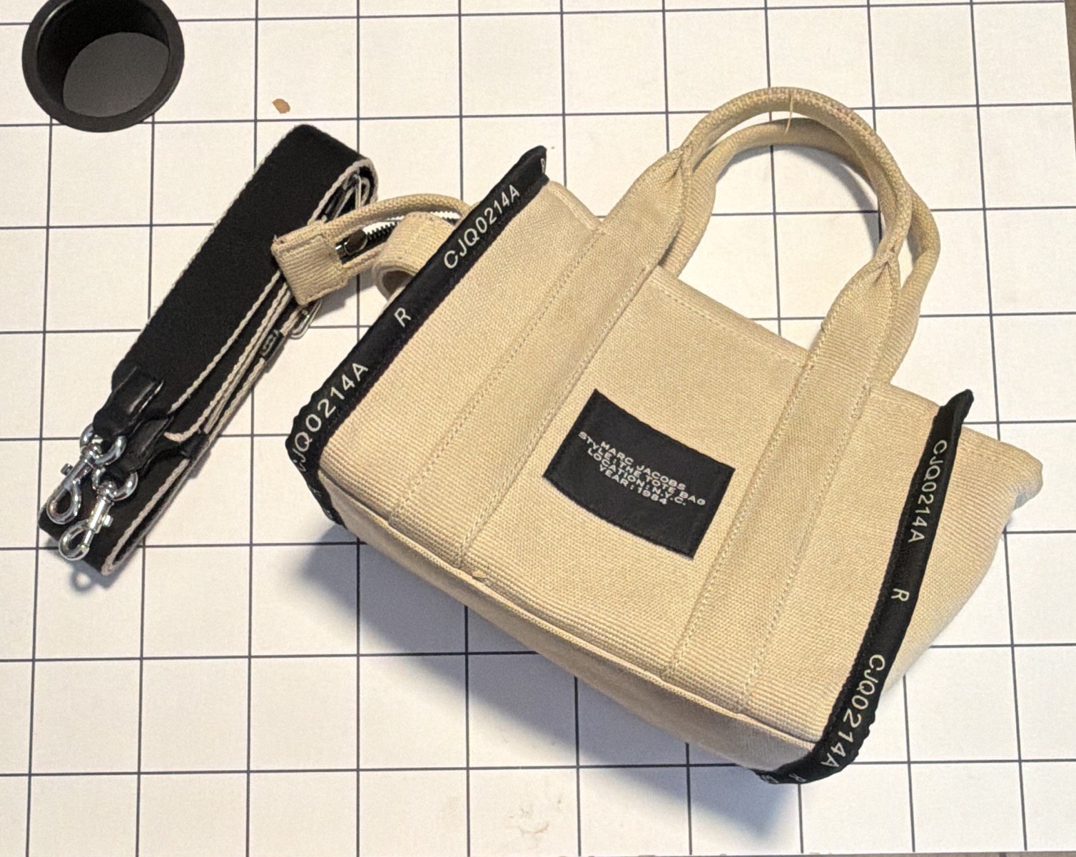 Marc Jacobs The Tote Bag Mini Beige/Black Zip Top Handle Detachable Strap Silver