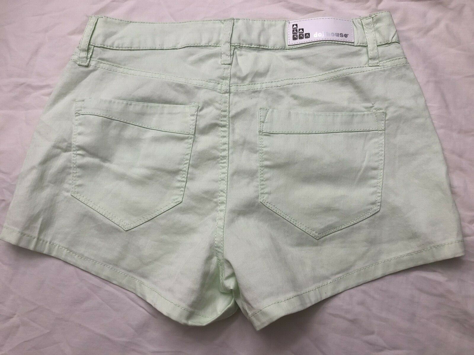 Dollhouse Spearmint Shorts Size 9 507
