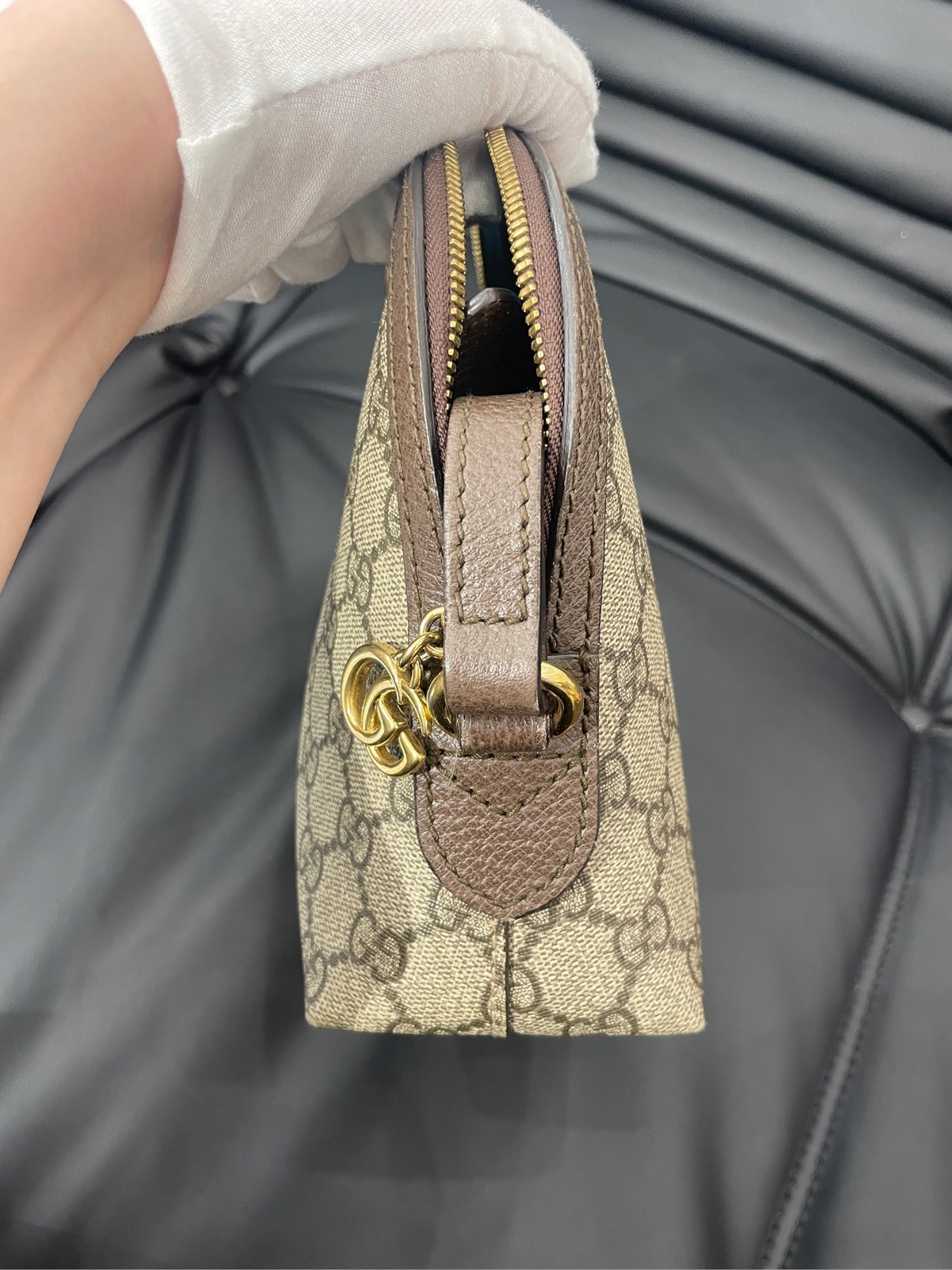 Gucci shell bag (23 × 13.5 × 4)cm