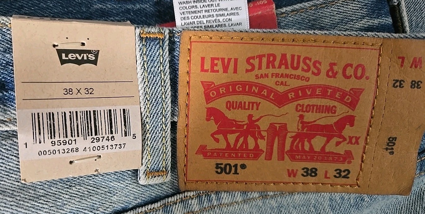 Levi’s 501 Jeans Button Fly 30 32 33 34 36 38 Straight Leg Destructed Knees Mens