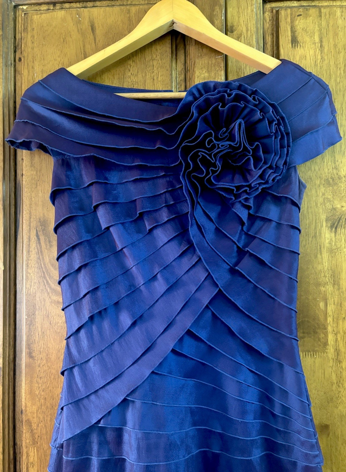 Tadashi Shoji Purple Indigo Off Shoulder Rosette Evening Gown Dress Women’s S 2