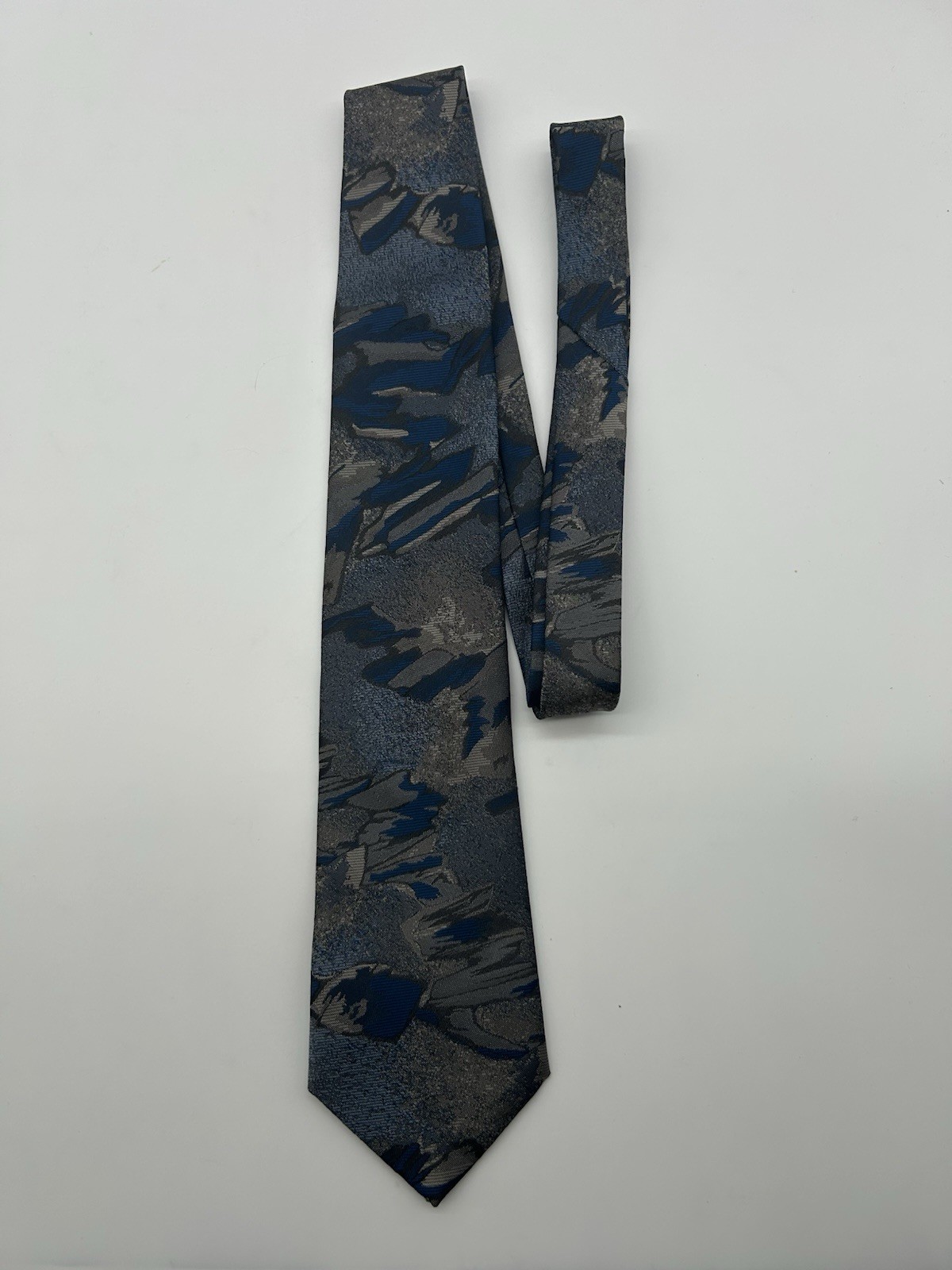 Vintage Briar Bicycle Silk Blend Necktie Navy Blue Cyclist Novelty Mens Tie