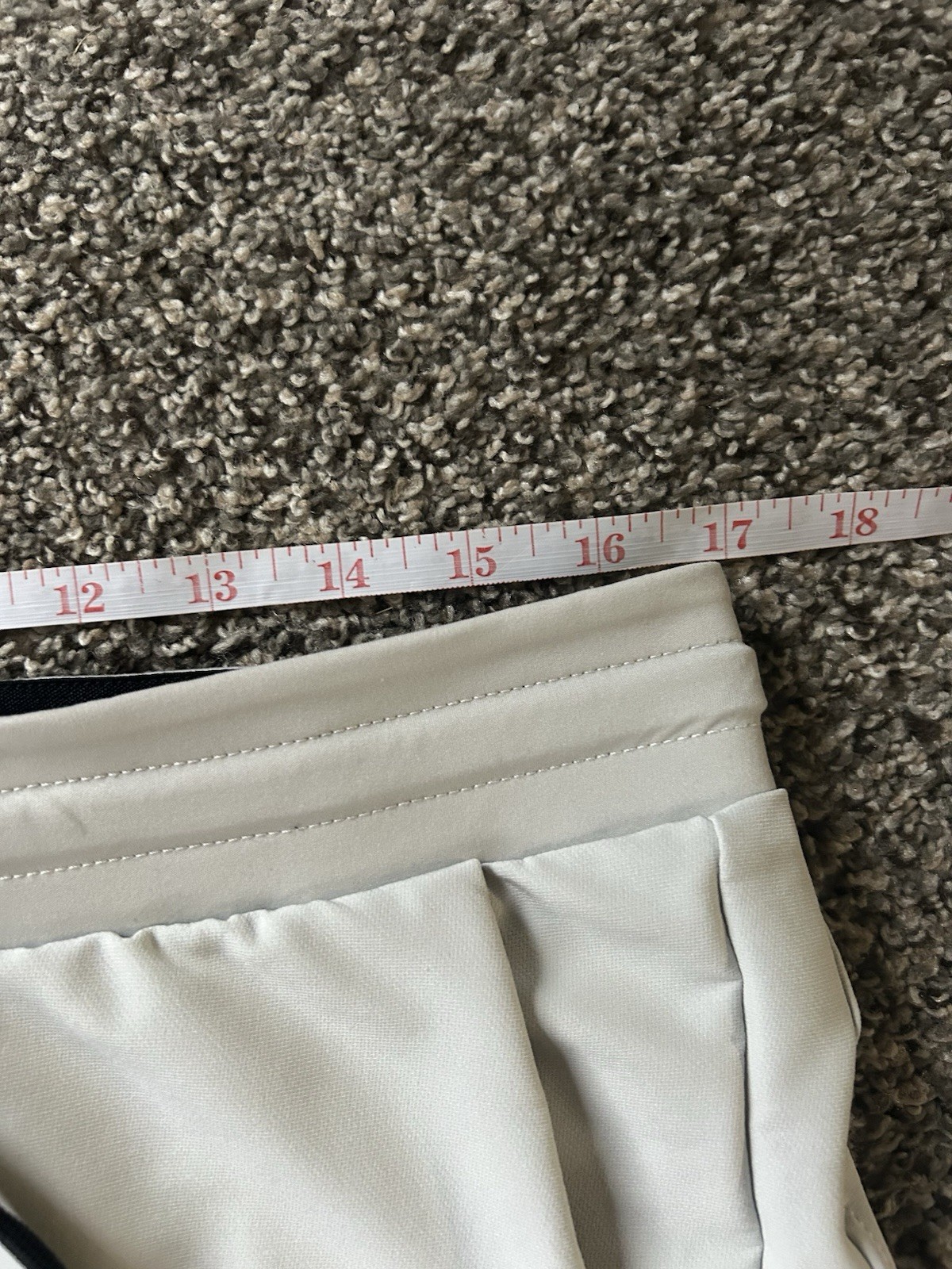 UNRL Men’s Joggers – Size Large – White