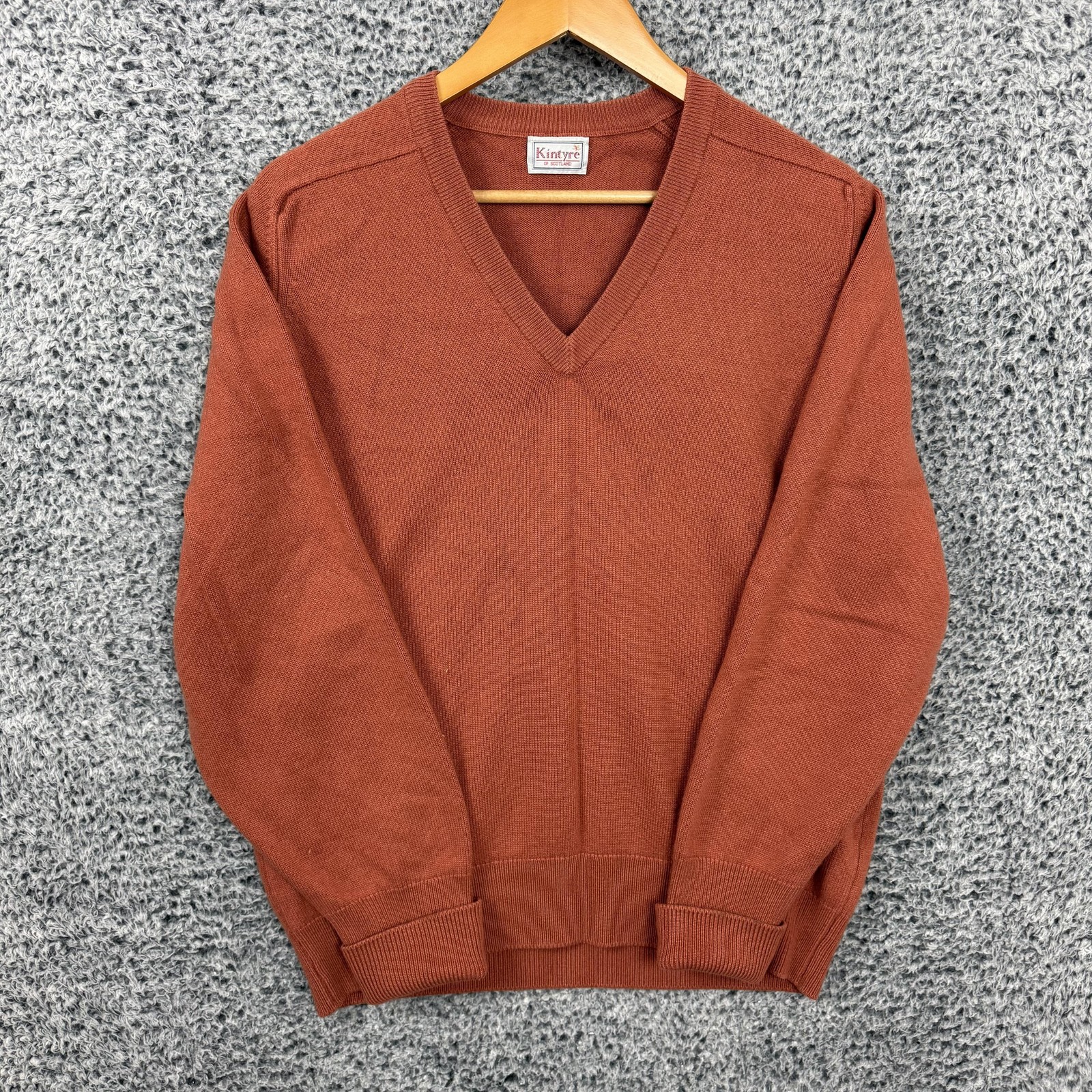 Kintyre Sweater Mens Large EU 48 Orange Cashmere Silk V Neck Knit Scotland