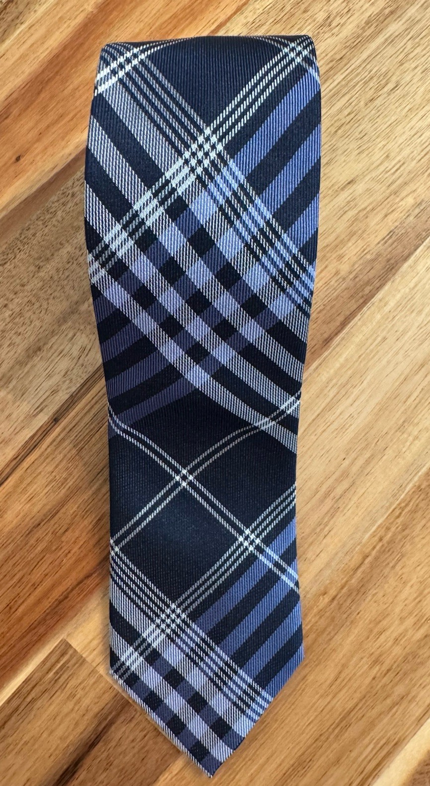 Banana Republic Tie Navy Blue White Plaid 100 % Silk 3.25 in Perfect