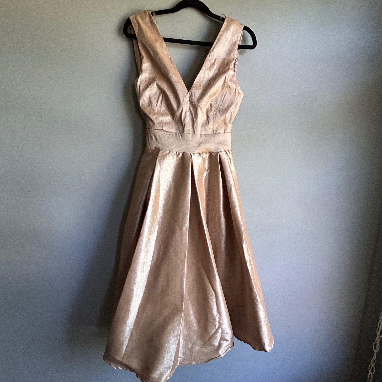 IRIS Gold Metallic V-Neck Open Back Bow Fit and Flare Cocktail Dress ID3506 L