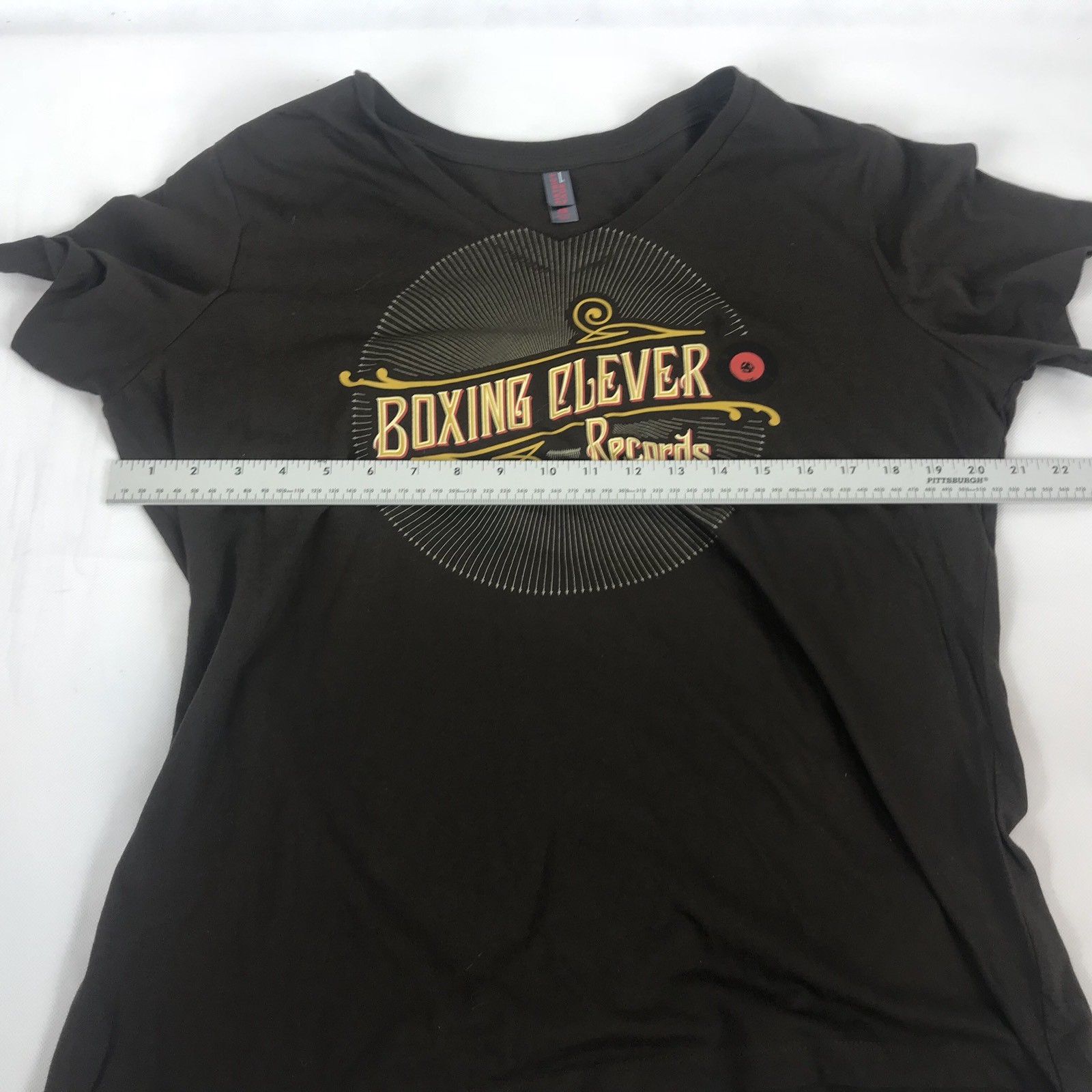 DISTRICT MADE Brown Boxing Clever Records Women’s T-Shirt Size XL