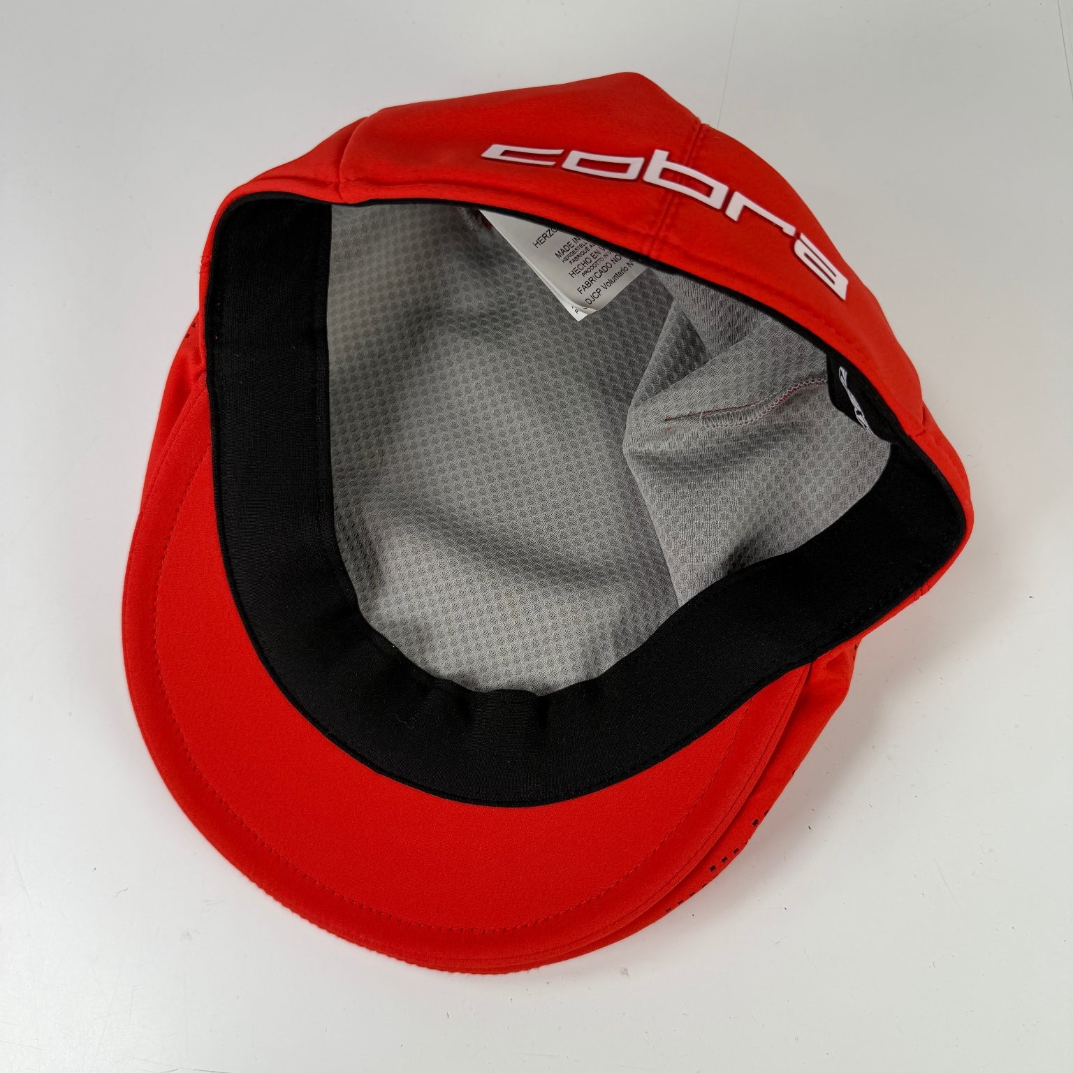 Puma Cobra Golf Hat Flat Cap Men’s Flexfit Red White Vented Pro Athlete