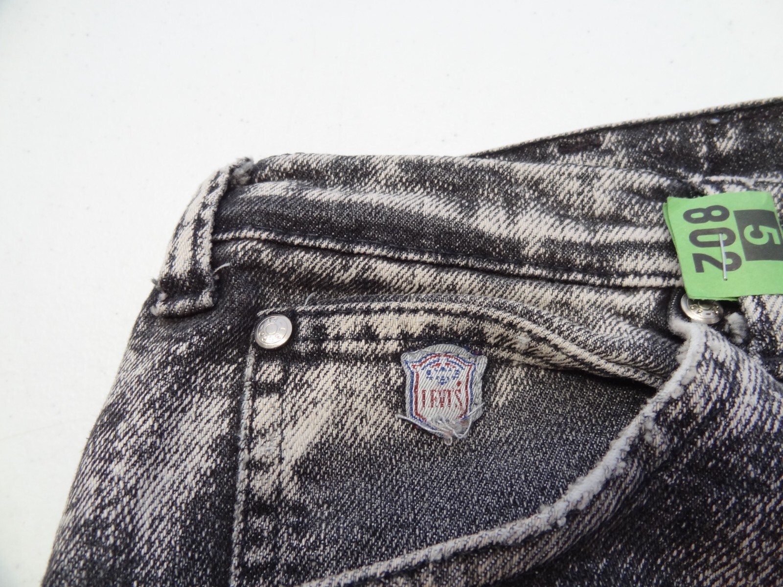Levi’s 36×34 Relaxed Fit Stretch Acid Wash 90s Jeans 1992 Silver Label Trevira
