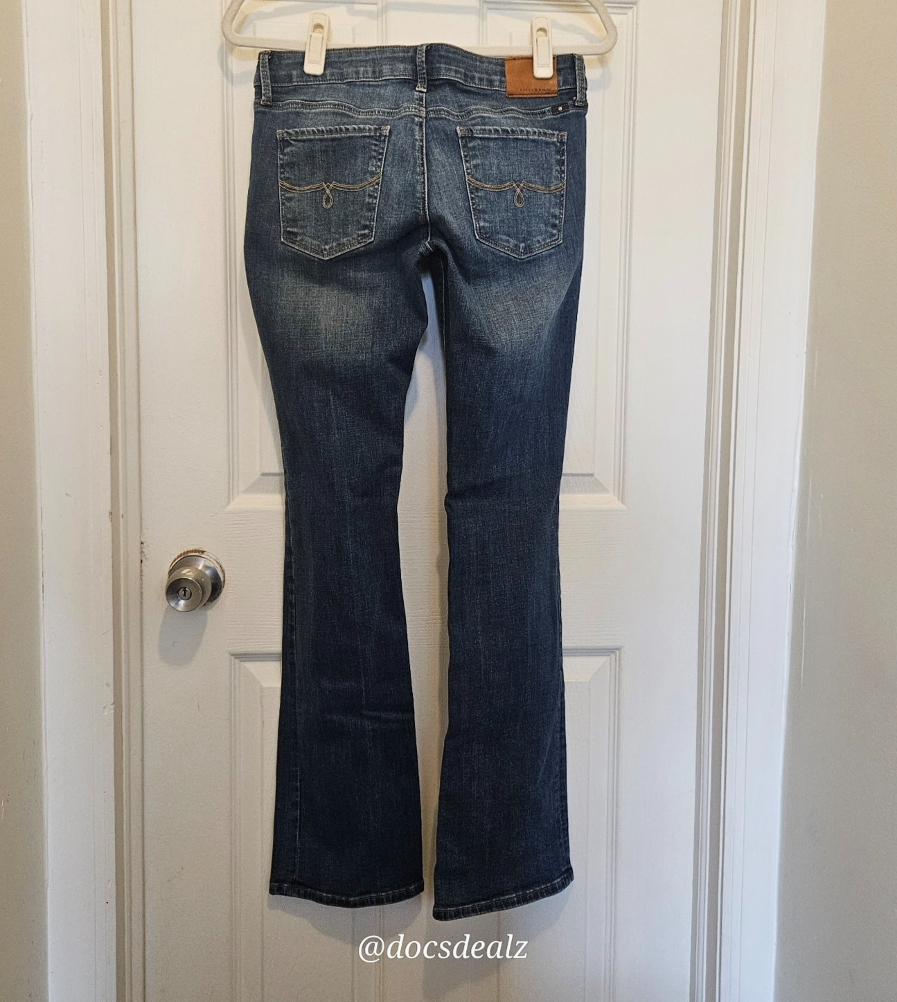 Lucky Brand Jeans Distressed Bootleg Women’s Size 2/26 R