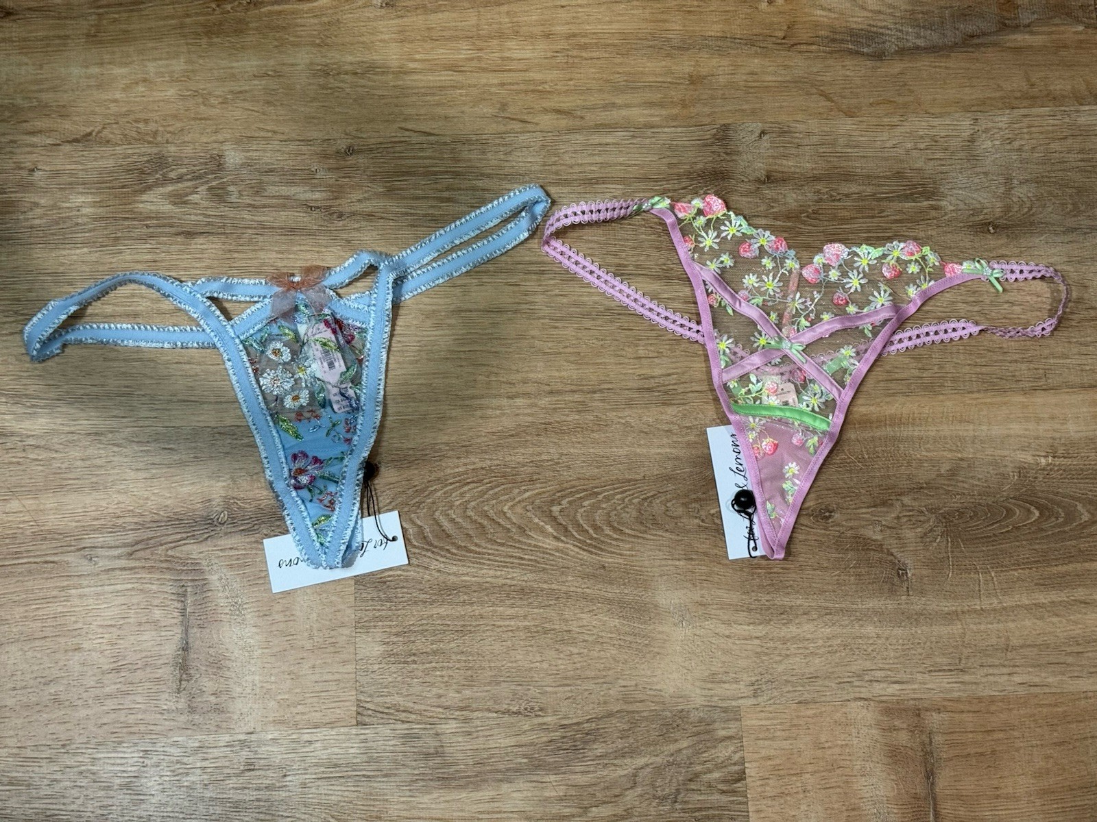 NEW For Love & Lemons Delicate Floral Lace Thong Size XL Set of 2