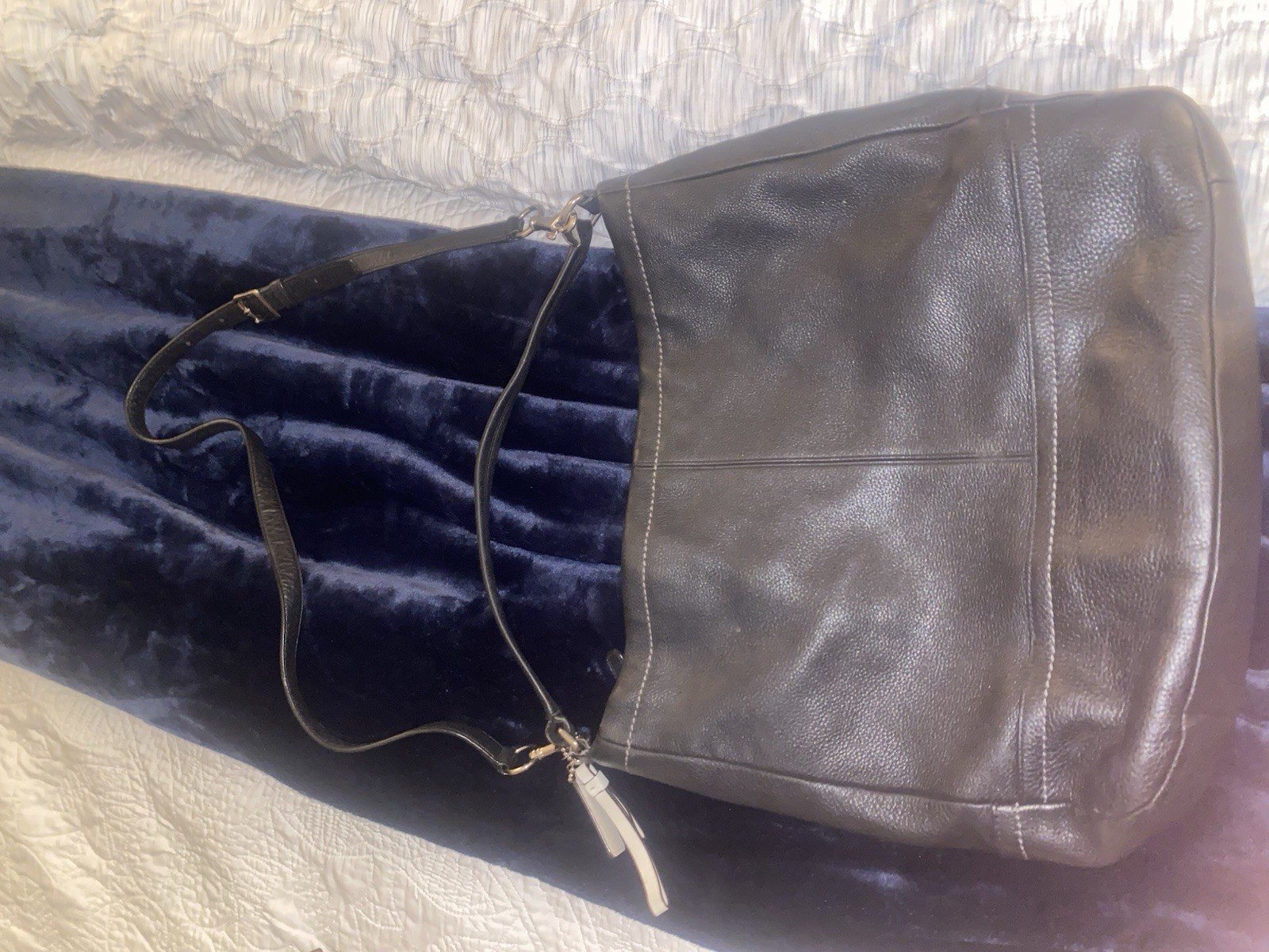Coach Avery Black Leather Hobo Shoulder Bag Silver Hardware F23309 USED ONCE
