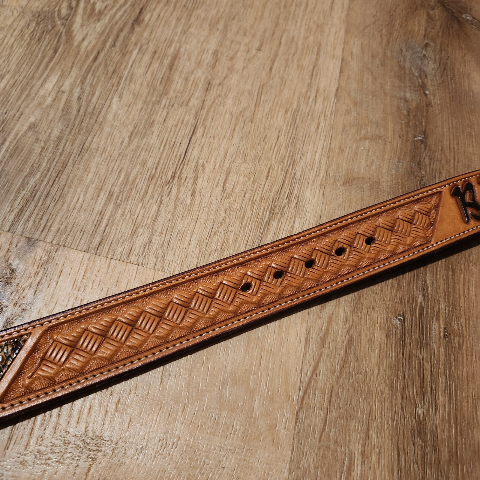 Custom Handmade Four Shoes Leather Alligator Belt Monogram “BH” Sz 32 Texas Made
