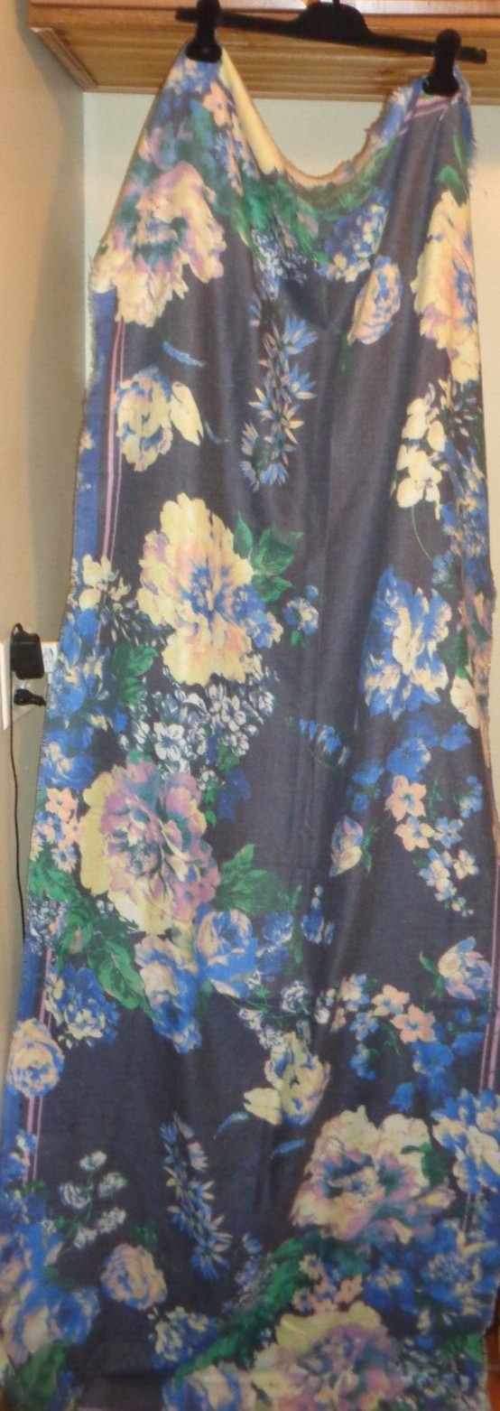 VINCE CAMUTO NAVY PAINTERLY BLOOM LONG / WIDE SUPERSOFT WRAP NWT 30X76 IN