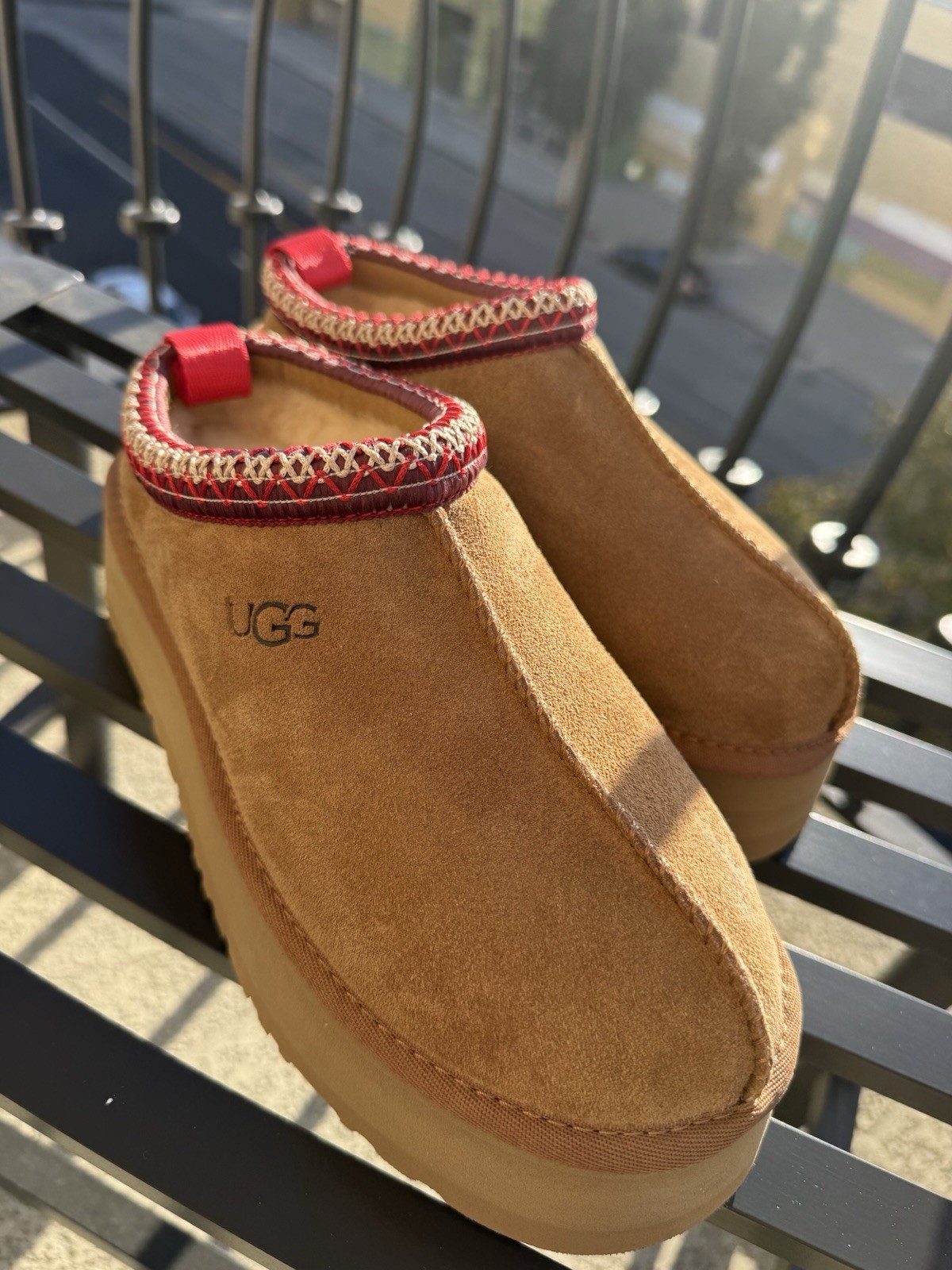 UGG Women’s Tasman Suede Clog Slippers Size 6 Authentic Brand New In Box