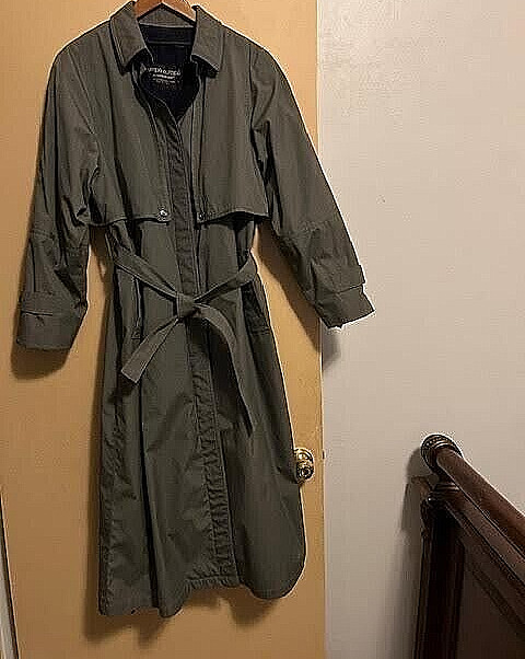 Vintage London Fog, Tempo Europa, 44” Length, Zip Out Lining Trench Coat Size 12