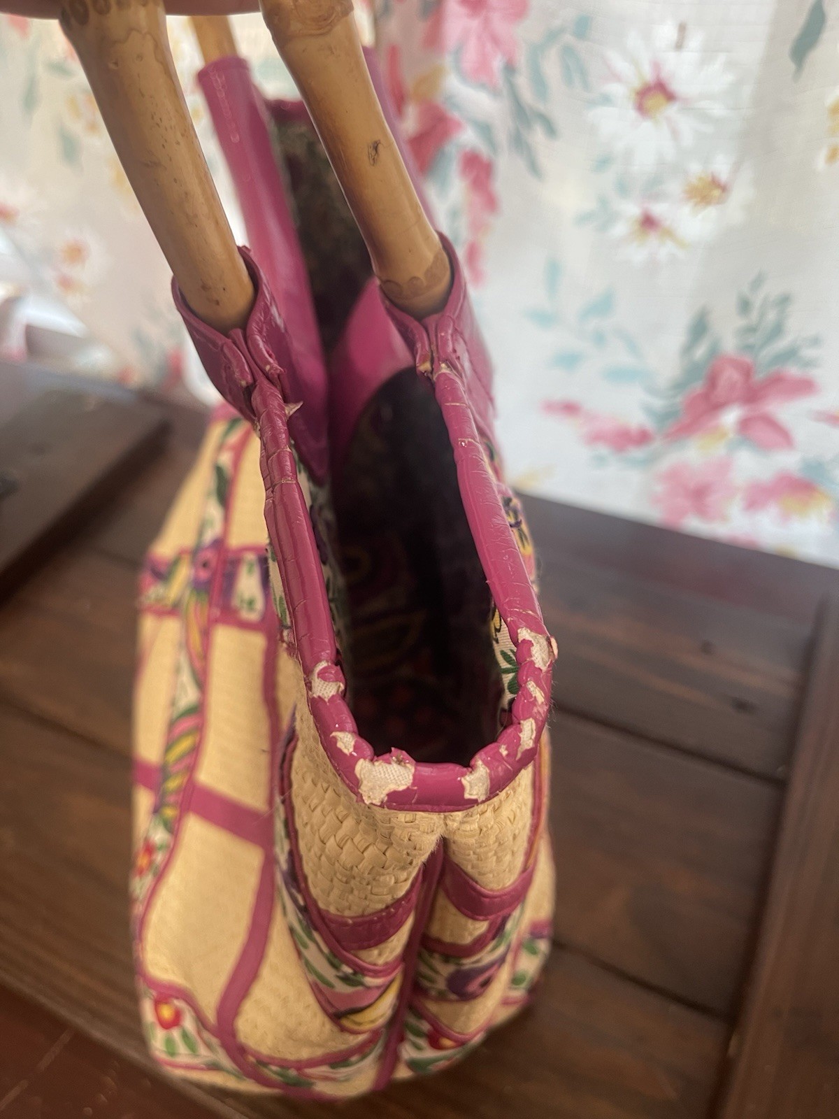 Vera Bradley Floral Bamboo Top Handle Bag Magnetic Closure + Wristlet