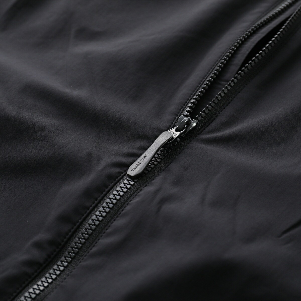 ARCTERYX ATOM SL HOODY Men’s Hoodie Nylon Padded Lightweight Black