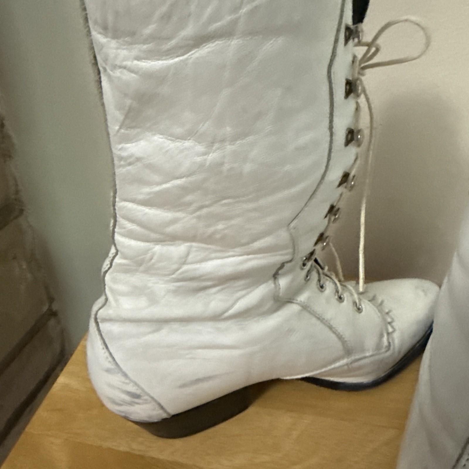 1980’s Loredo Leather White Victorian Style Prairie Boots Speed Lace Pointed 6.5