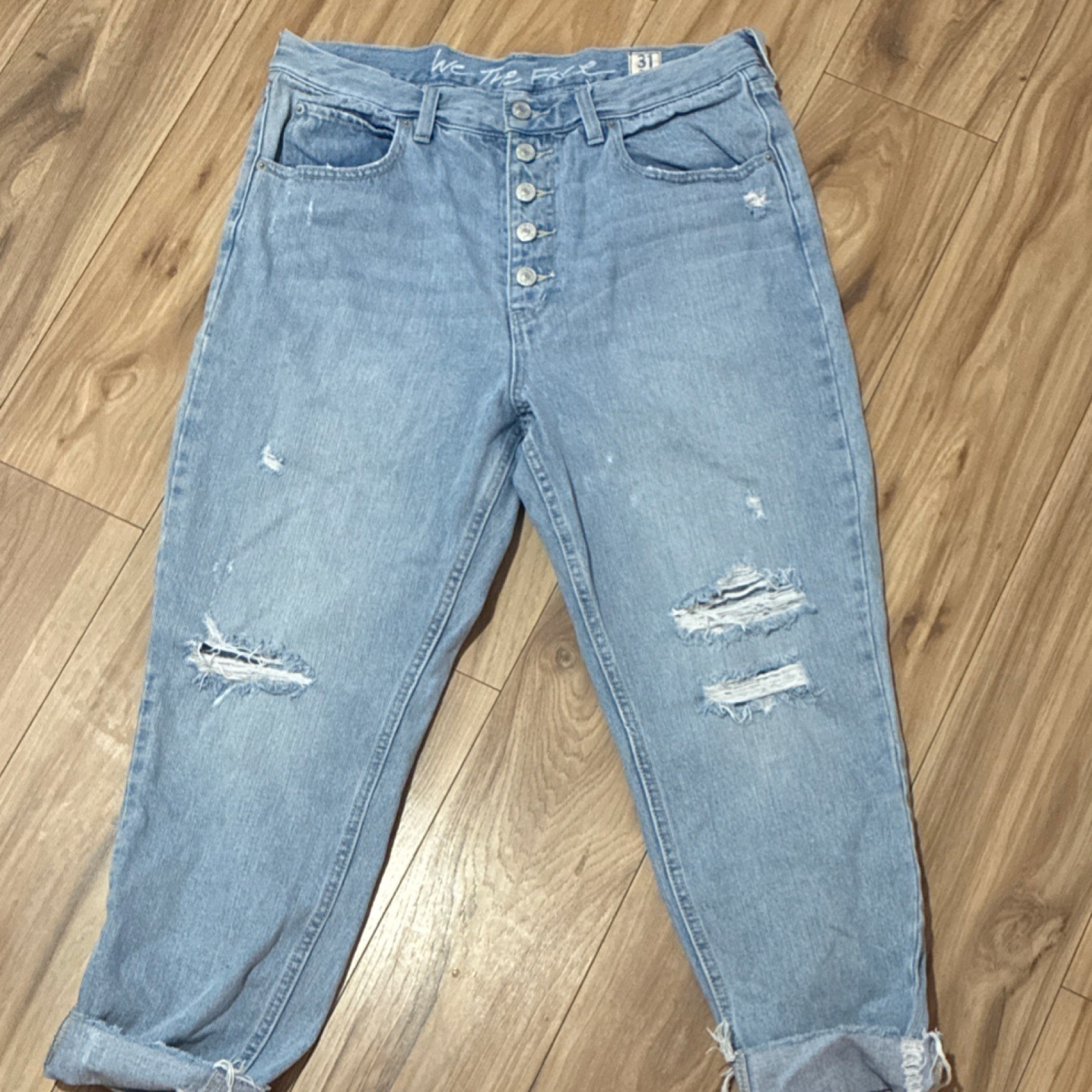 Free People Boyfriend Jeans Light Wash High Rise Button up Distressed 90’s 31