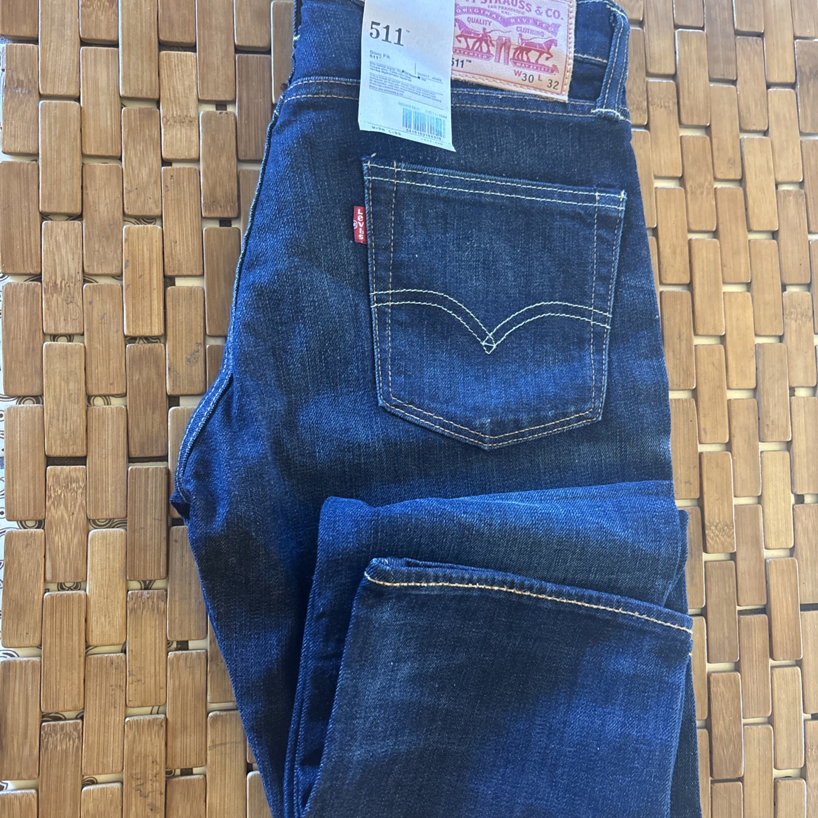 LEVI’S 511 MEN’S JEANS SIZE 30W 32L SLIM FIT BLUE SUPER SOFT FABRIC. NEW