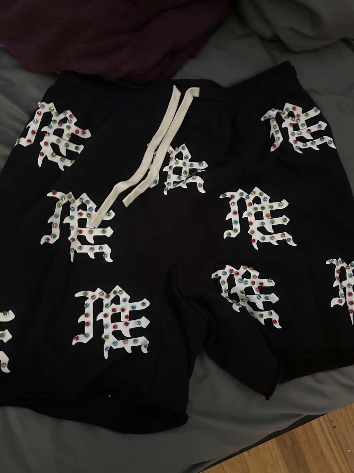Mixed Emotion Men’s Sweat Shorts Black/White Logo Pattern Drawstring Regular